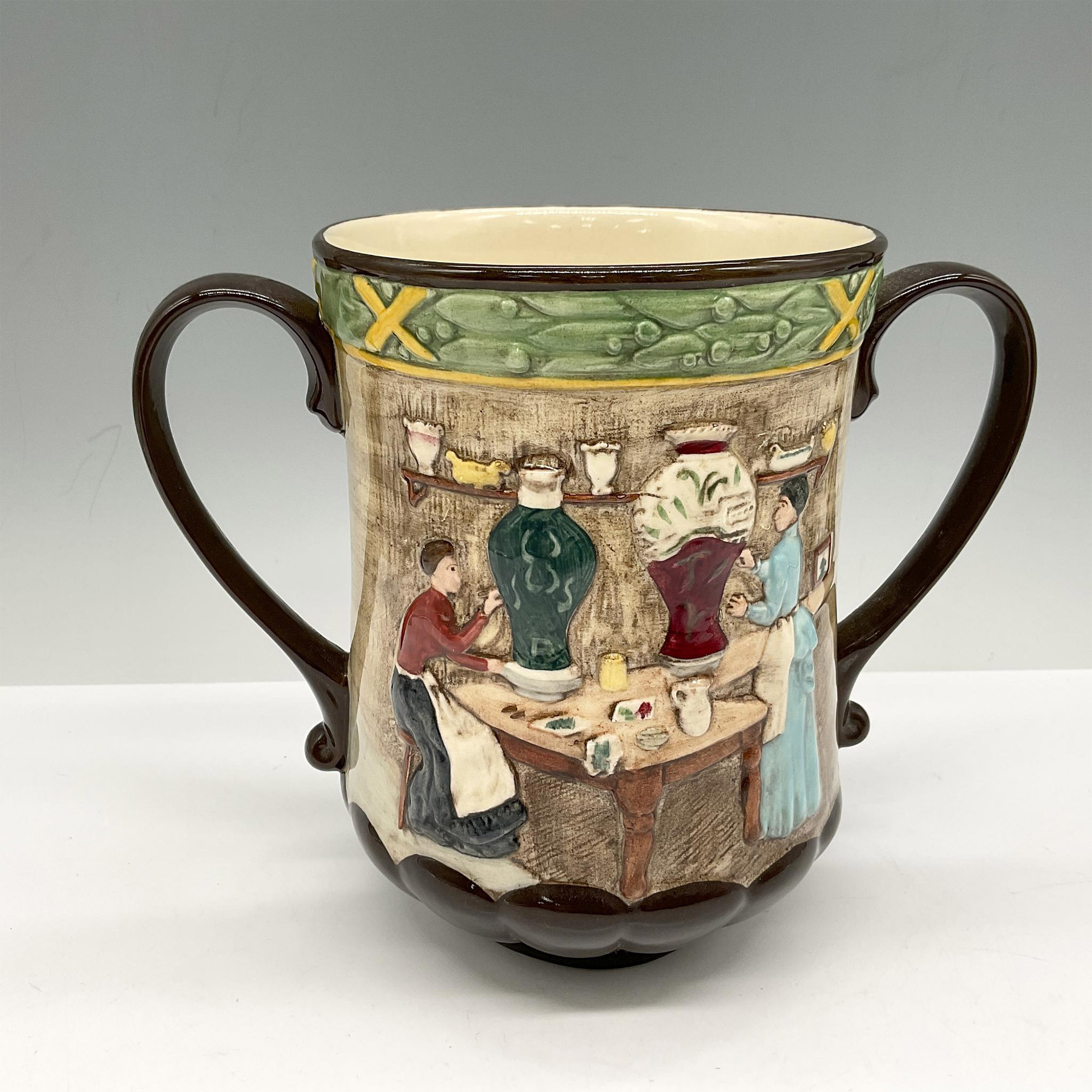 Royal Doulton Loving Cup, Pottery of the Past D6696 - Image 2 of 3