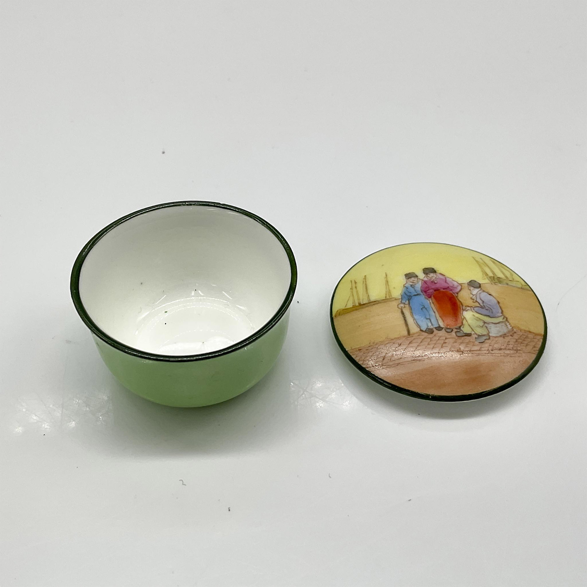 Royal Doulton Series Ware, Dutch Harlem Lidded Miniature Box - Image 2 of 3