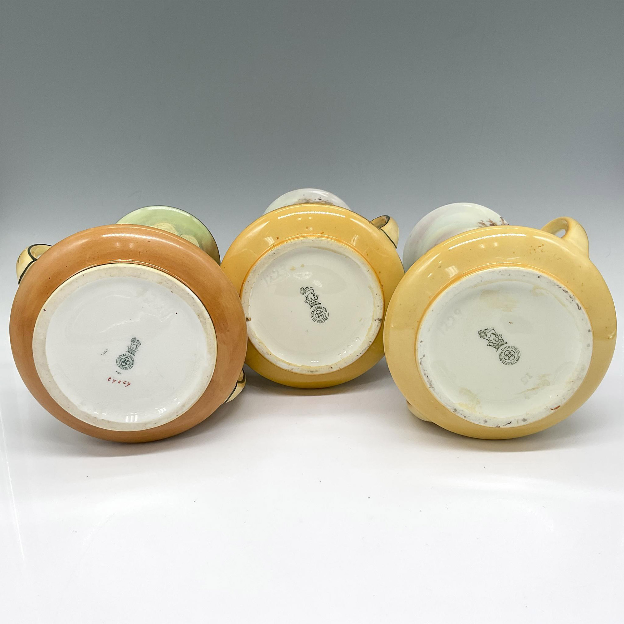 3pc Royal Doulton Series Ware, Shakespearean Vases - Image 3 of 3