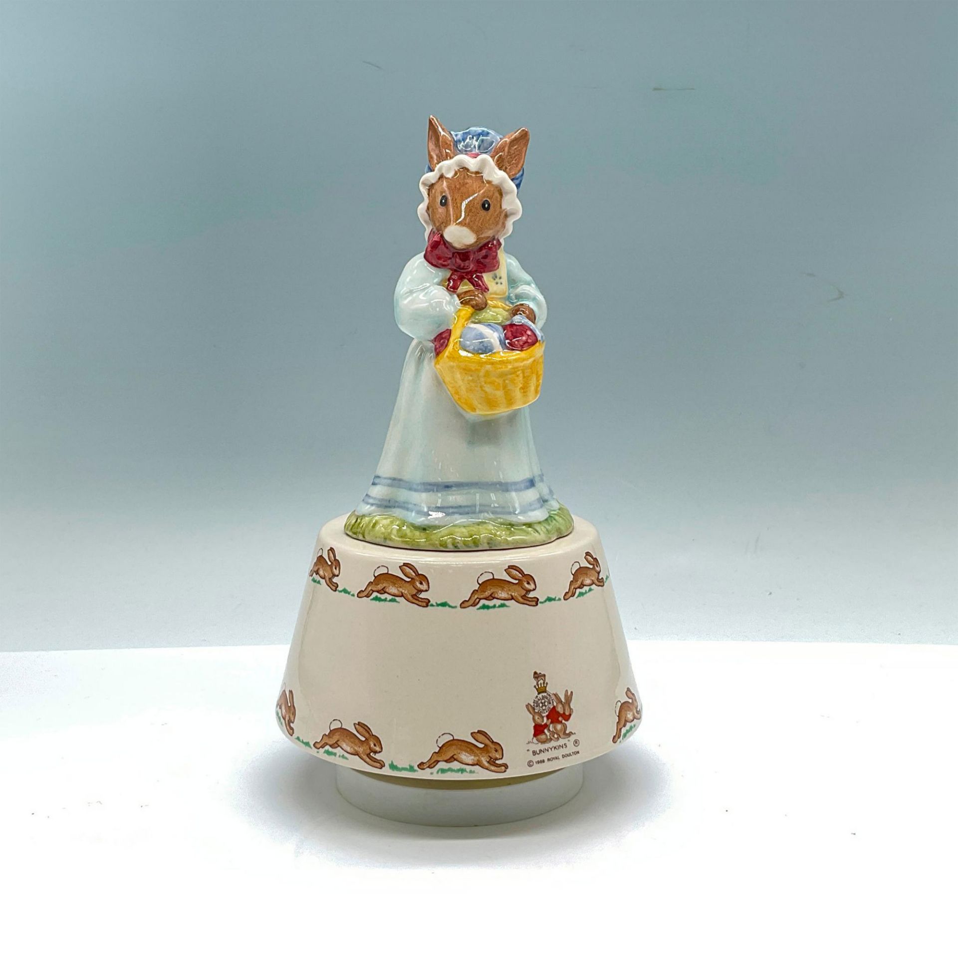 Royal Doulton Bunnykins Music Box, Easter Parade DB019