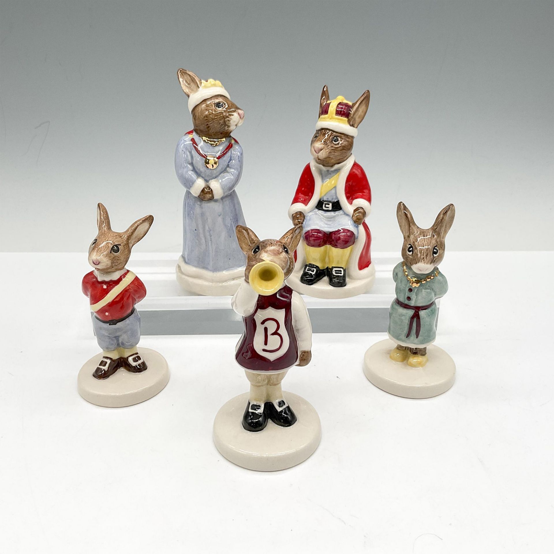 5pc Royal Doulton Bunnykins Figurines, The Royal Family