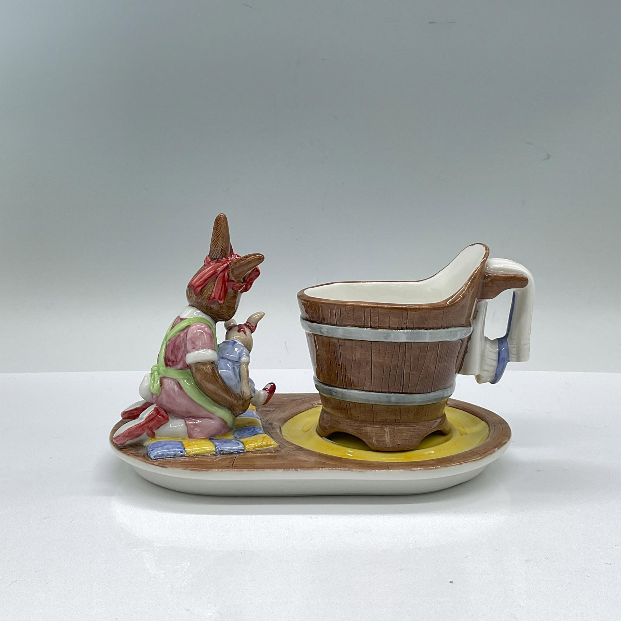 Royal Doulton Bunnykins Teacup + Saucer DBD4 - Image 2 of 3