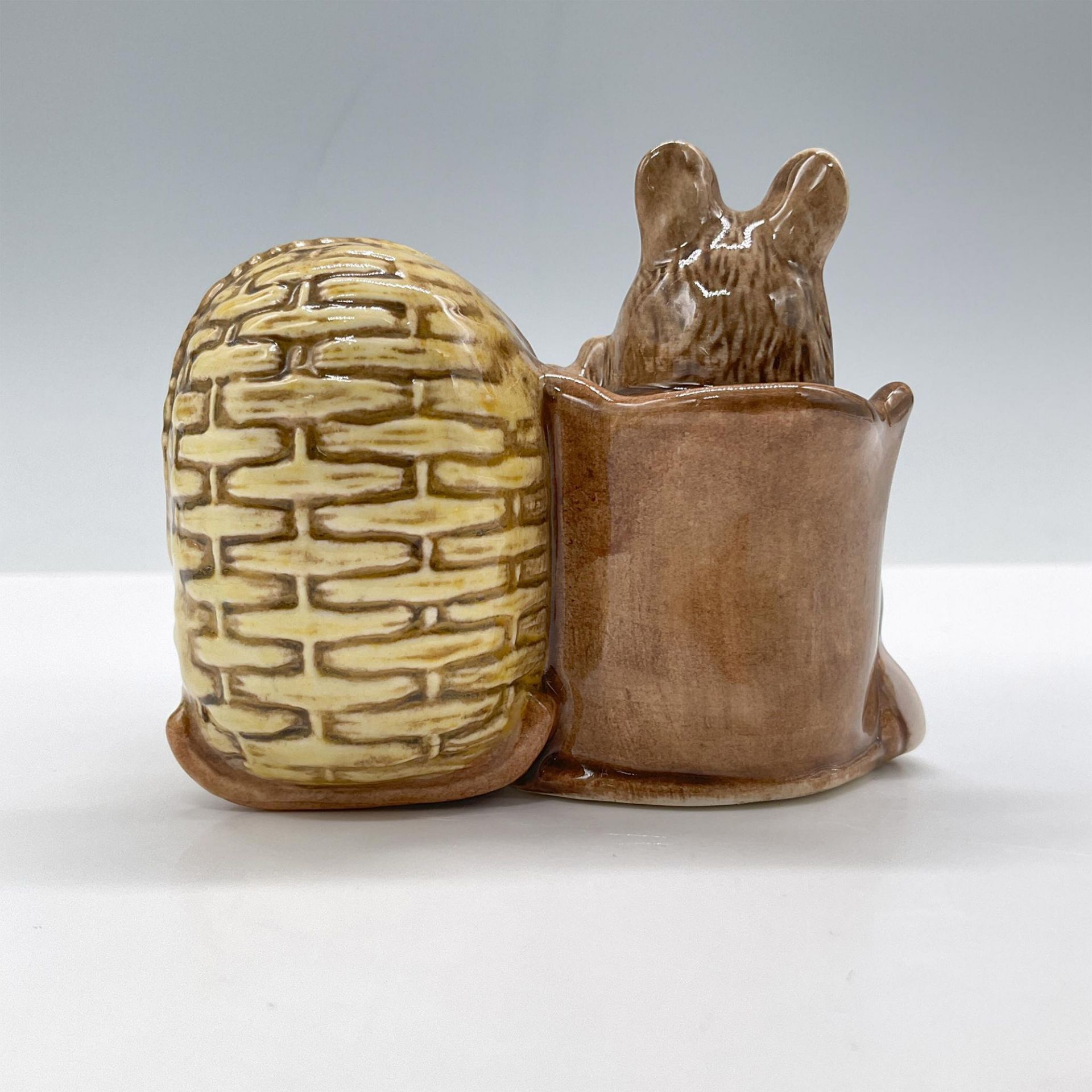 Royal Albert Beatrix Potter Figurine, Hunca Munca - Bild 2 aus 3