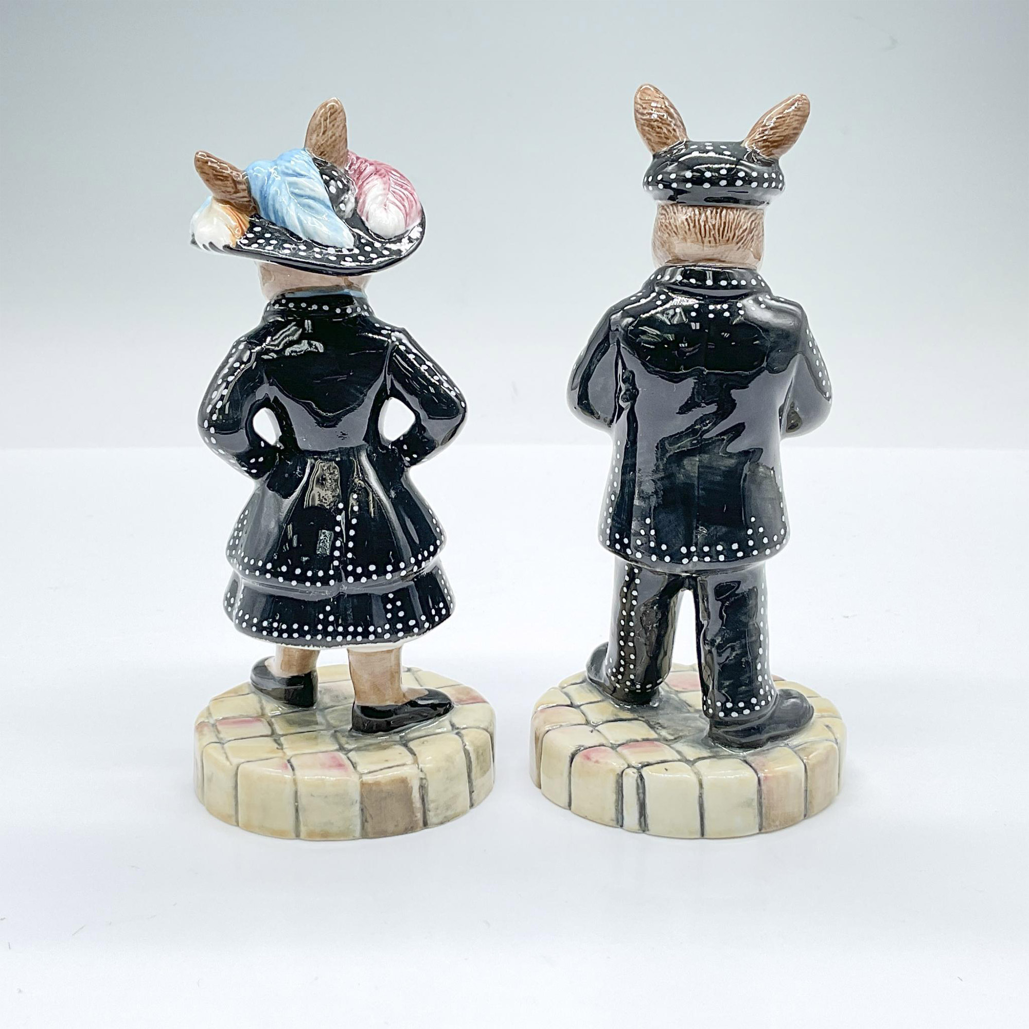 2pc Royal Doulton Bunnykins Figurines, Pearly King & Queen DB411/12 - Image 2 of 3