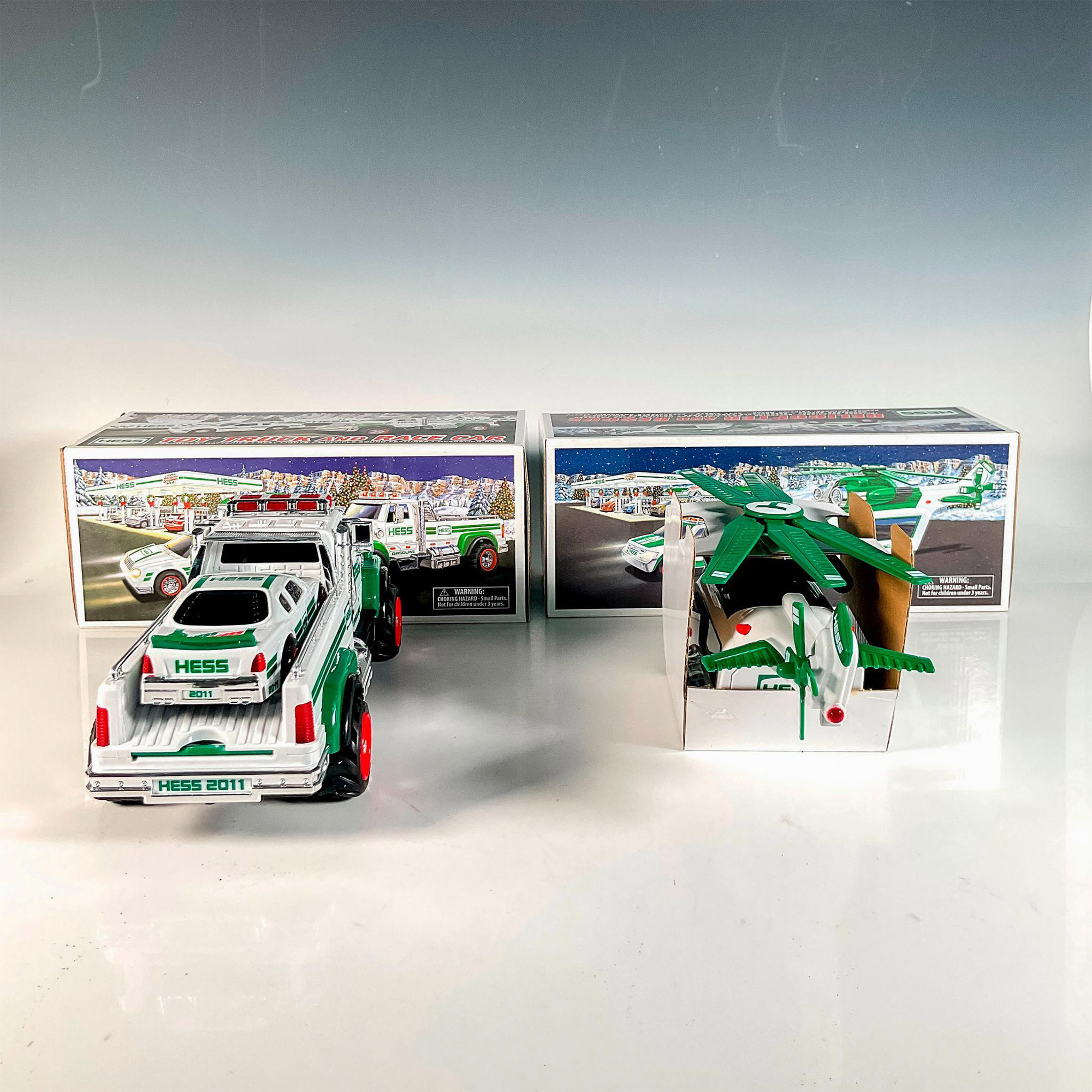 2pc Hess Toy Truck and Helicopter Collectible - Image 4 of 4