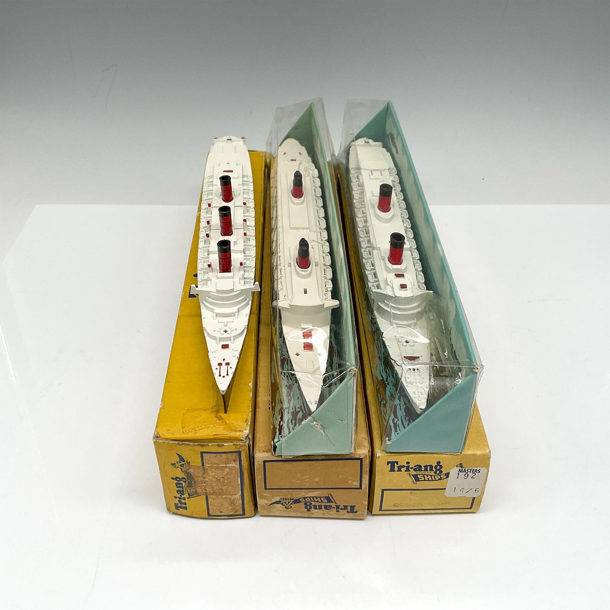 3pc Collectible Tri-ang Waterline Classic Model Ships - Image 2 of 2