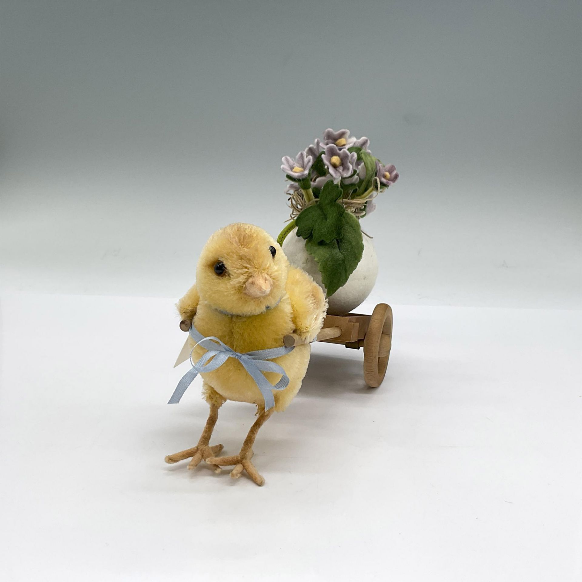 R. John Wright Stuffed Animal, Spring Delivery Chick - Image 2 of 5