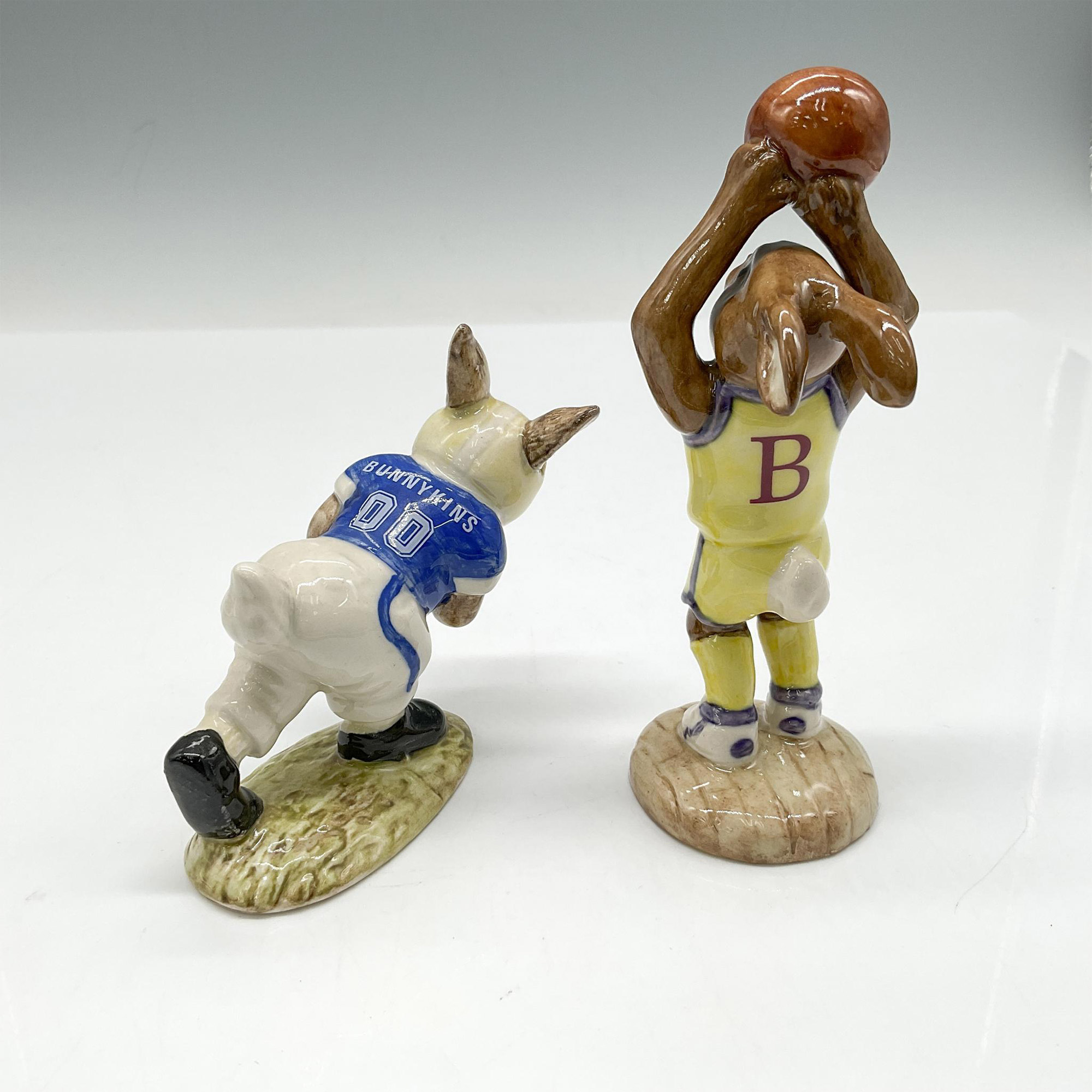 2pc Royal Doulton Bunnykins Figurines, Sports Figurines DB29A + 262 - Image 2 of 4