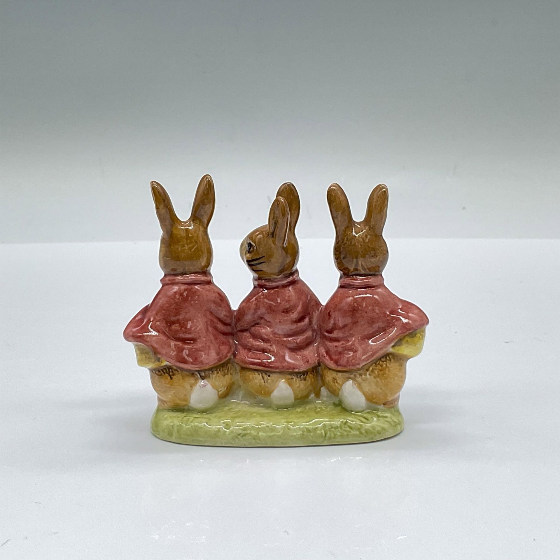 Beatrix Potter Figurine, Flopsy Mopsy & Cottontail - Image 2 of 3