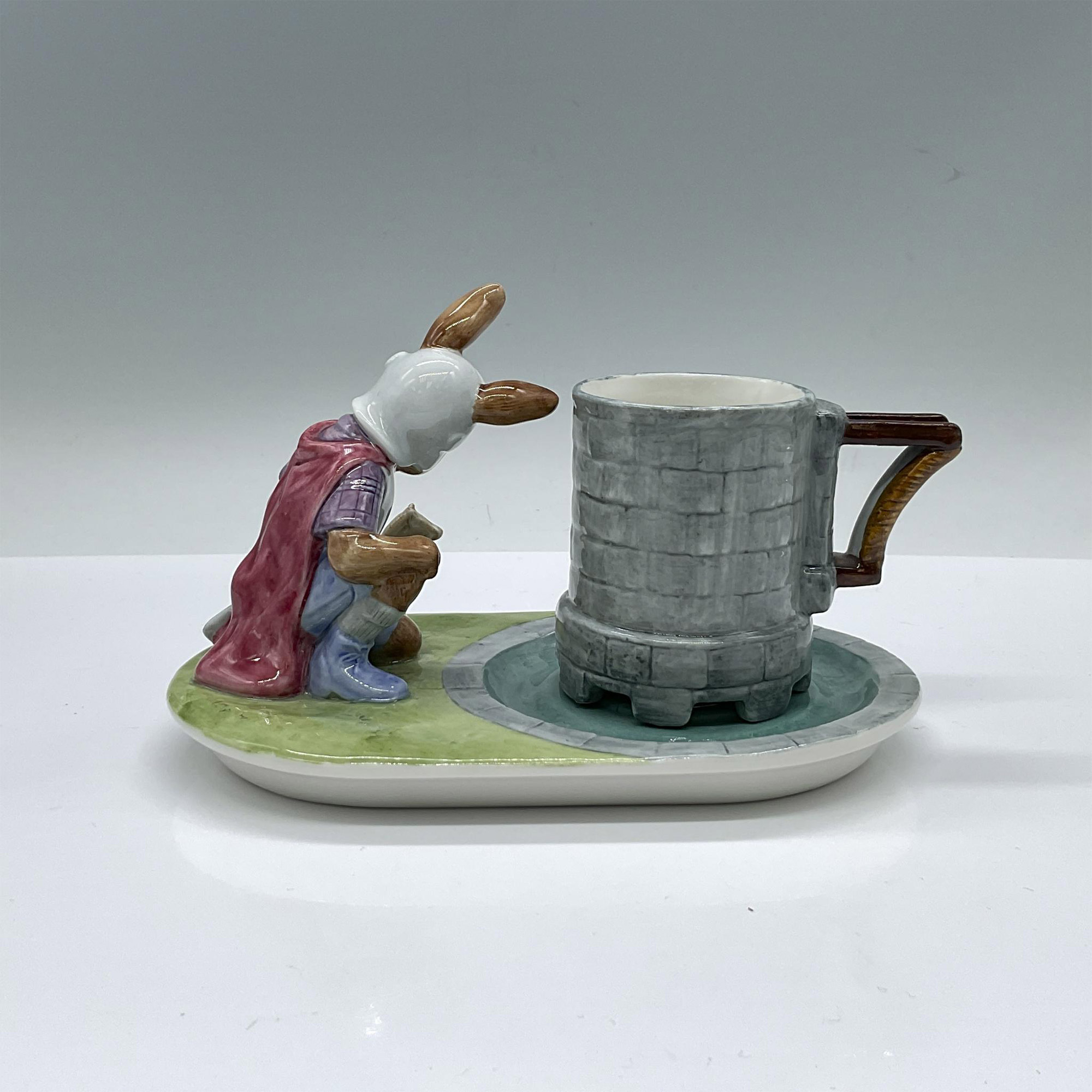 Royal Doulton Bunnykins Teacup + Saucer DBD3 - Image 2 of 3