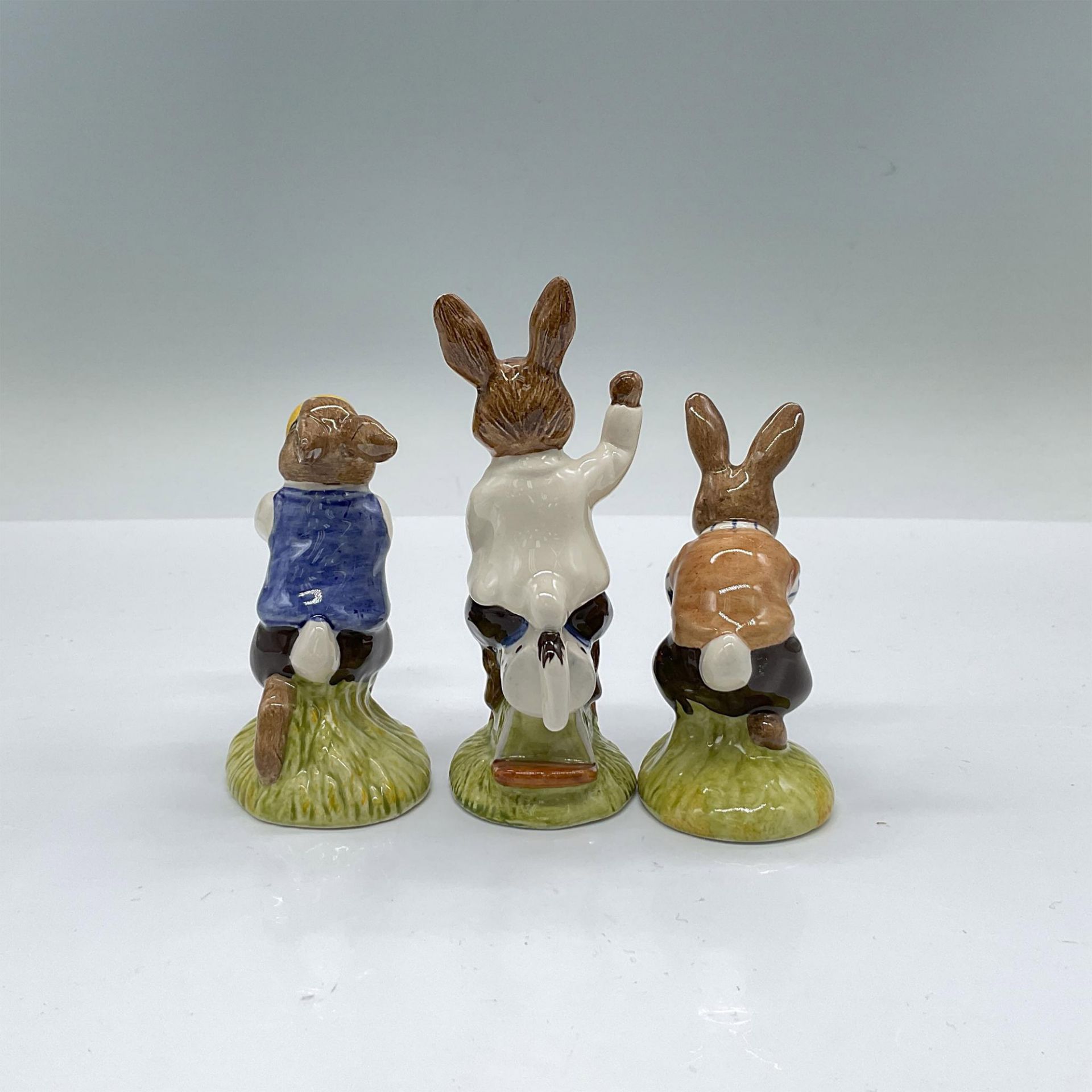 3pc Royal Doulton Bunnykins Figurines, Tom, William & Harry - Bild 2 aus 3