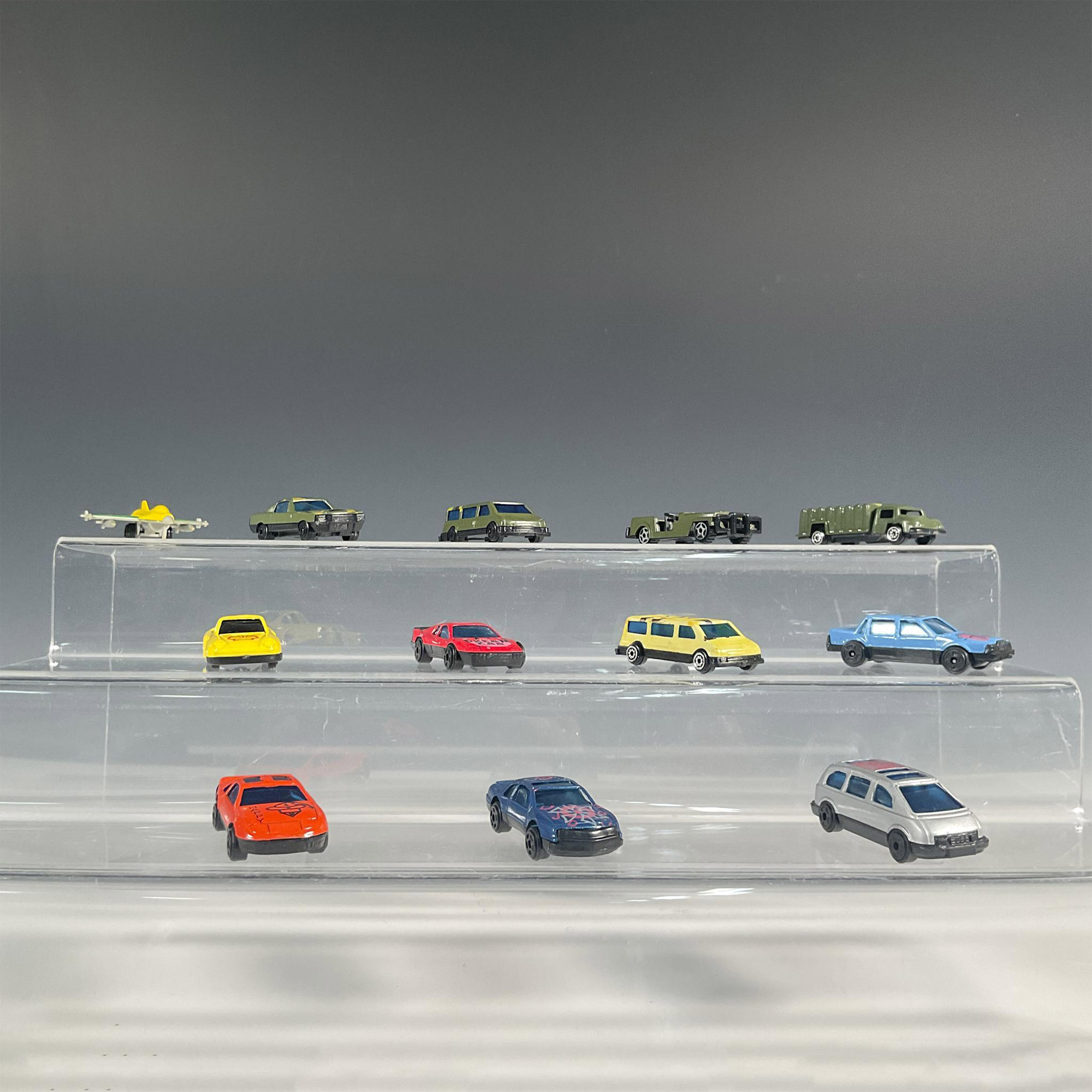 12pc Toy Vehicle Collection - Image 2 of 4