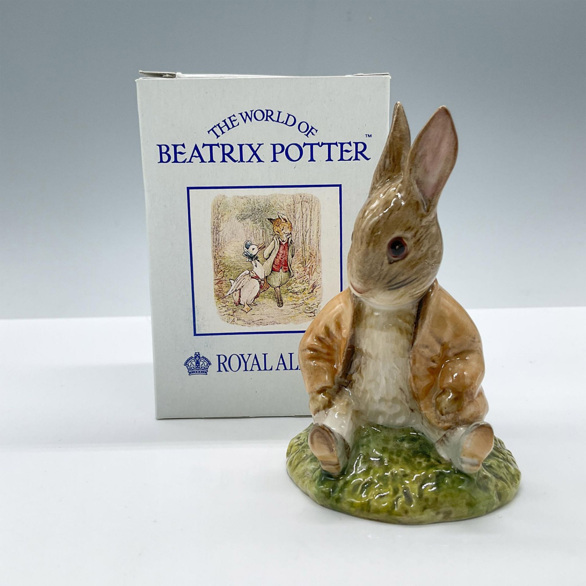 Royal Albert Beatrix Potter Figurine, Benjamin Bunny Sat on a Bank - Bild 4 aus 4