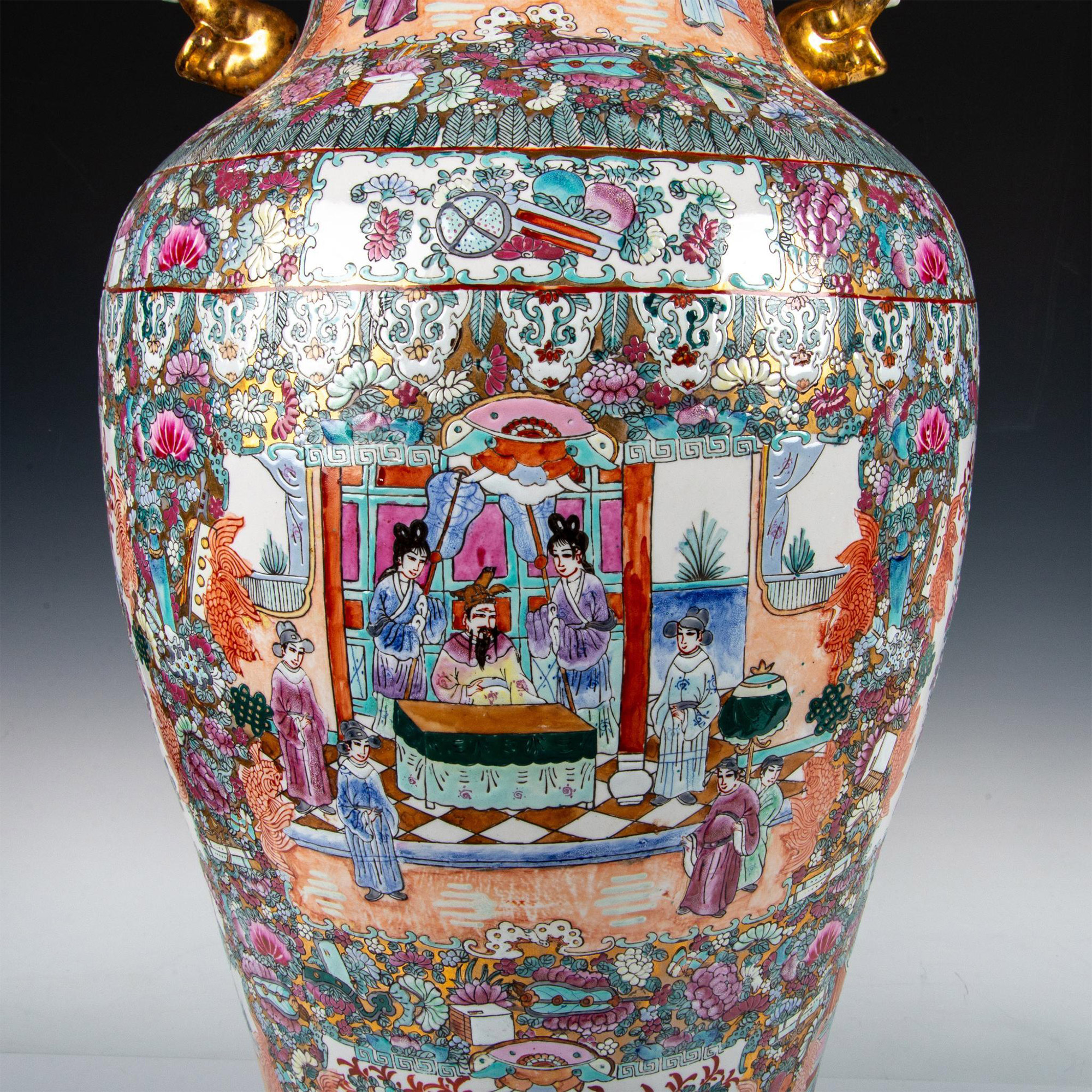 Chinese Porcelain Rose Medallion Vase with Gilt Handles on Wooden Base - Image 12 of 20