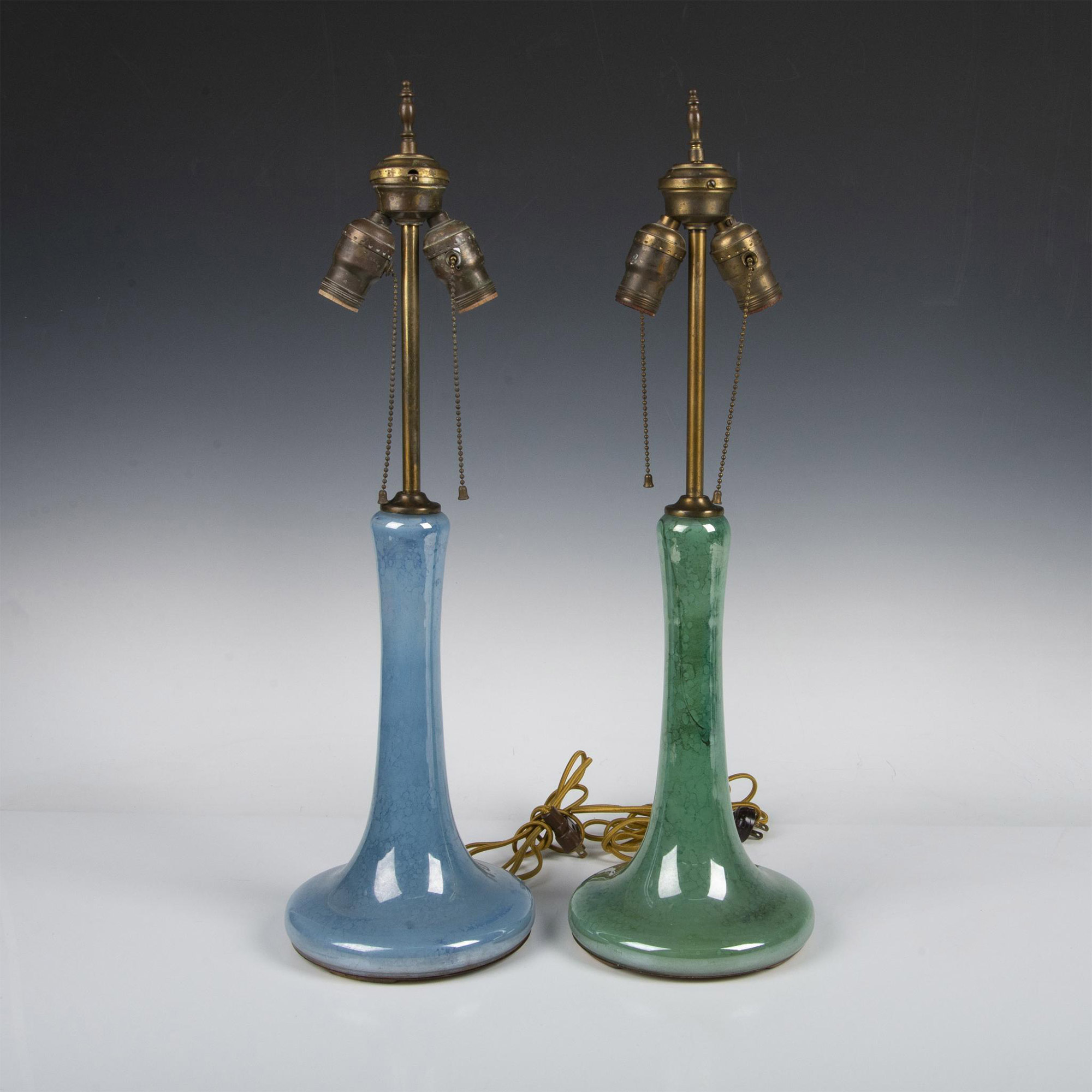 2pc Art Deco Style Aladdin Glass Lamp Bases - Image 2 of 7