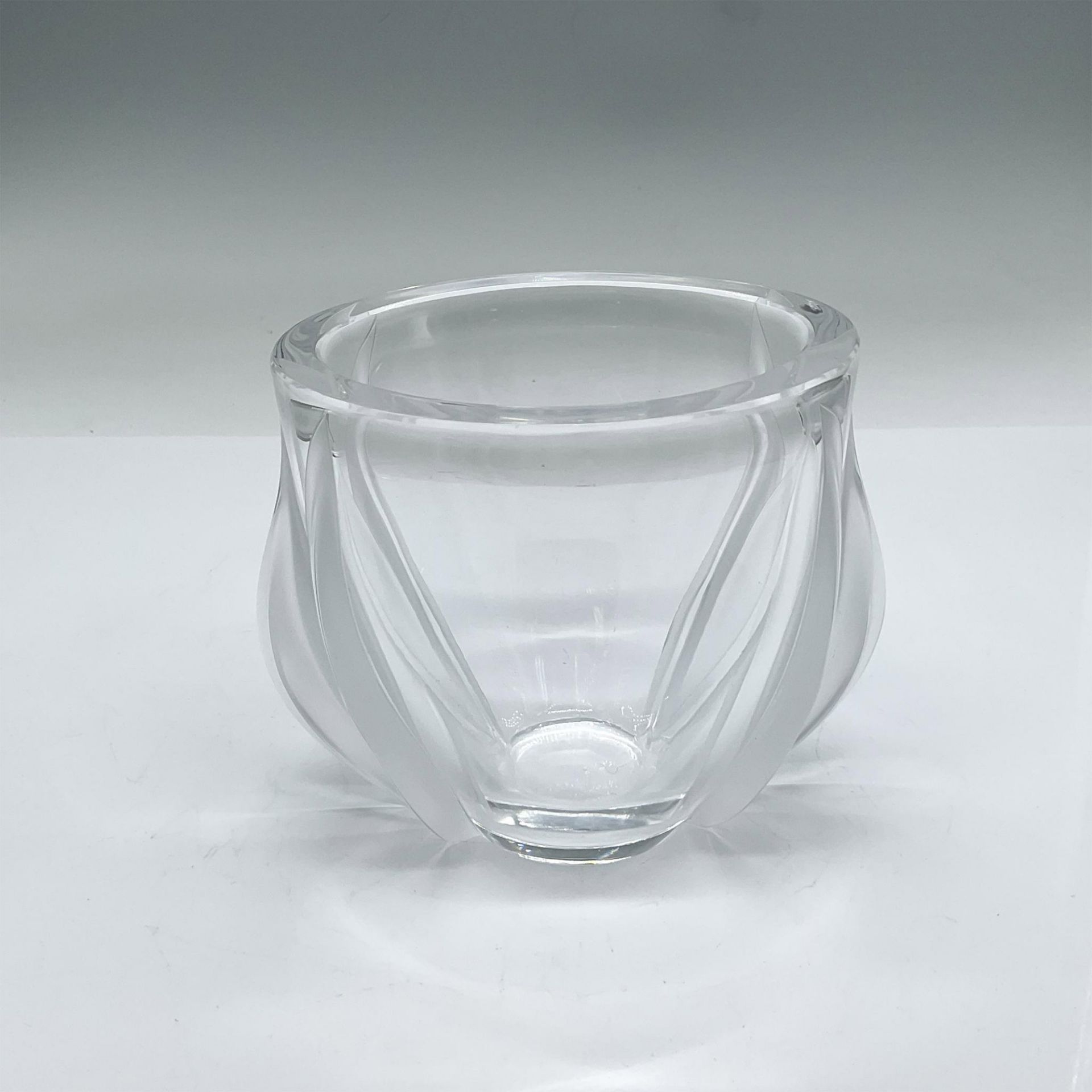 Lalique Crystal Vase, Deaux Tulips - Image 2 of 4