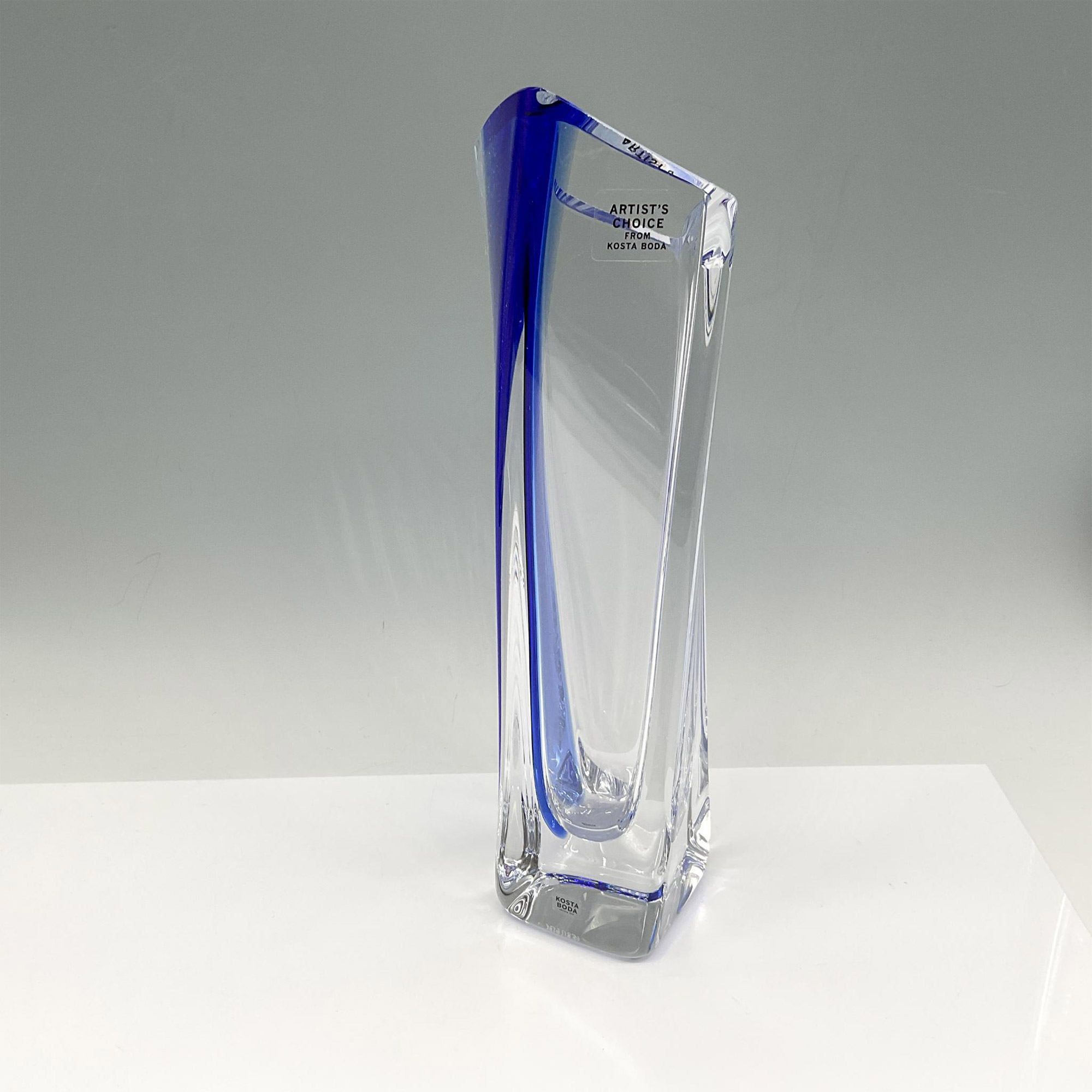Goran Warff for Kosta Boda Blue Angled Vase, Signed - Image 3 of 4