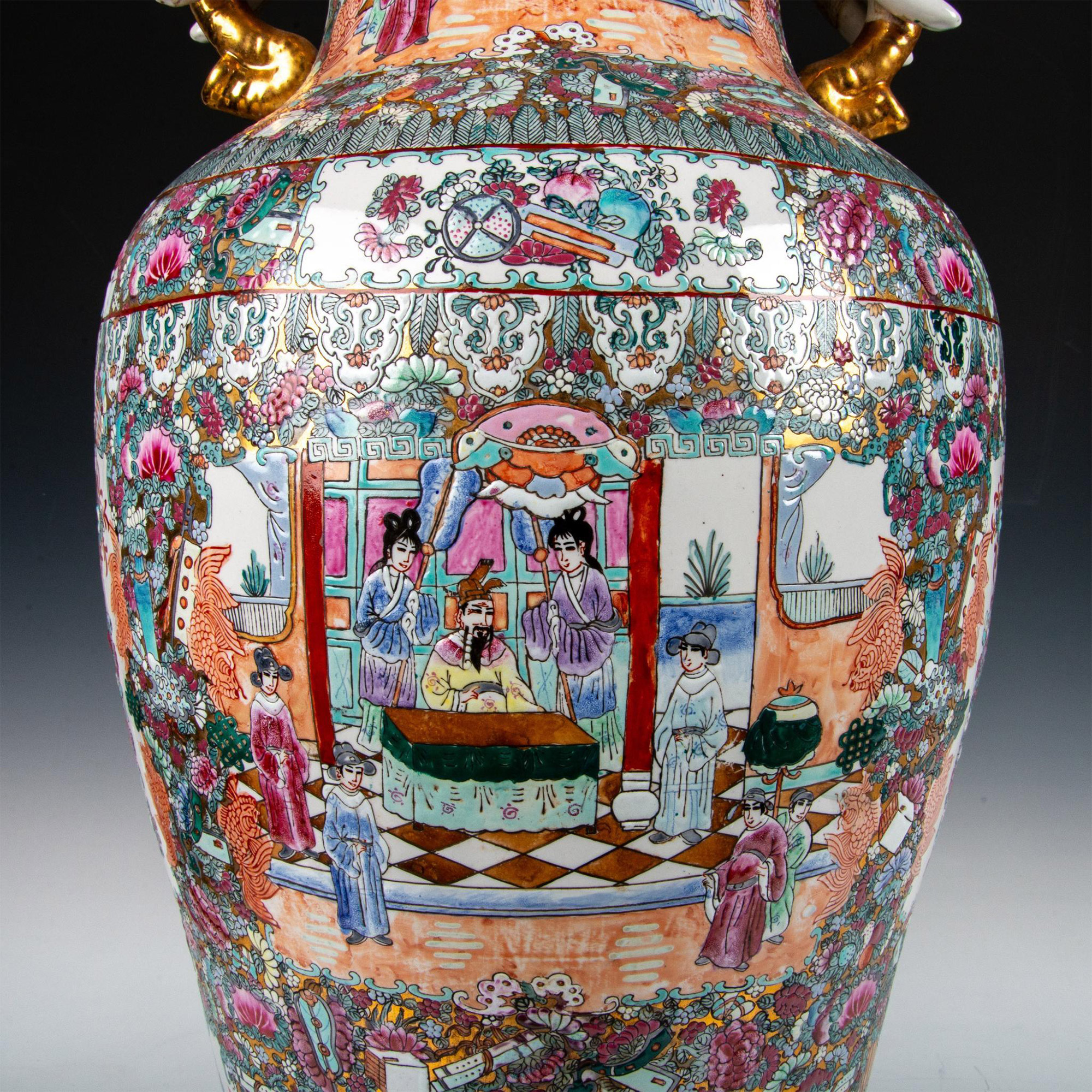 Chinese Porcelain Rose Medallion Vase with Gilt Handles on Wooden Base - Image 17 of 20