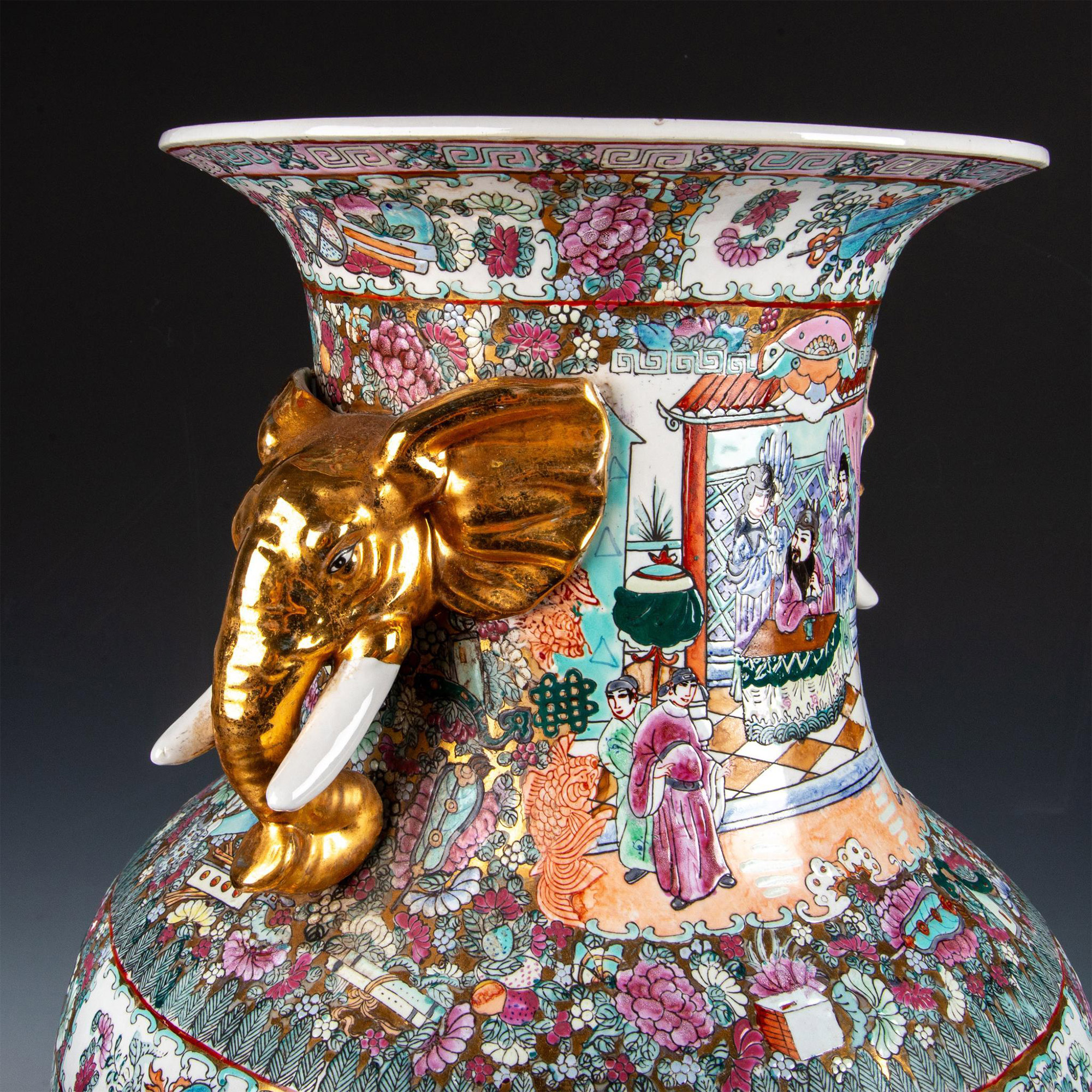 Chinese Porcelain Rose Medallion Vase with Gilt Handles on Wooden Base - Image 13 of 20