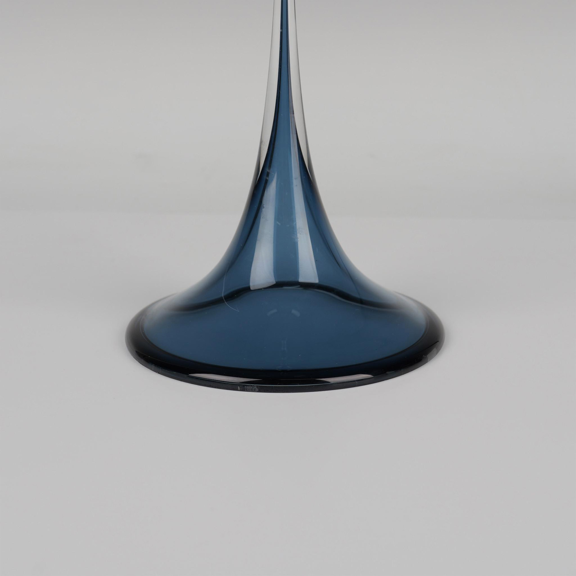 Orrefors by Nils Landberg Tulpan Vase - Image 3 of 6