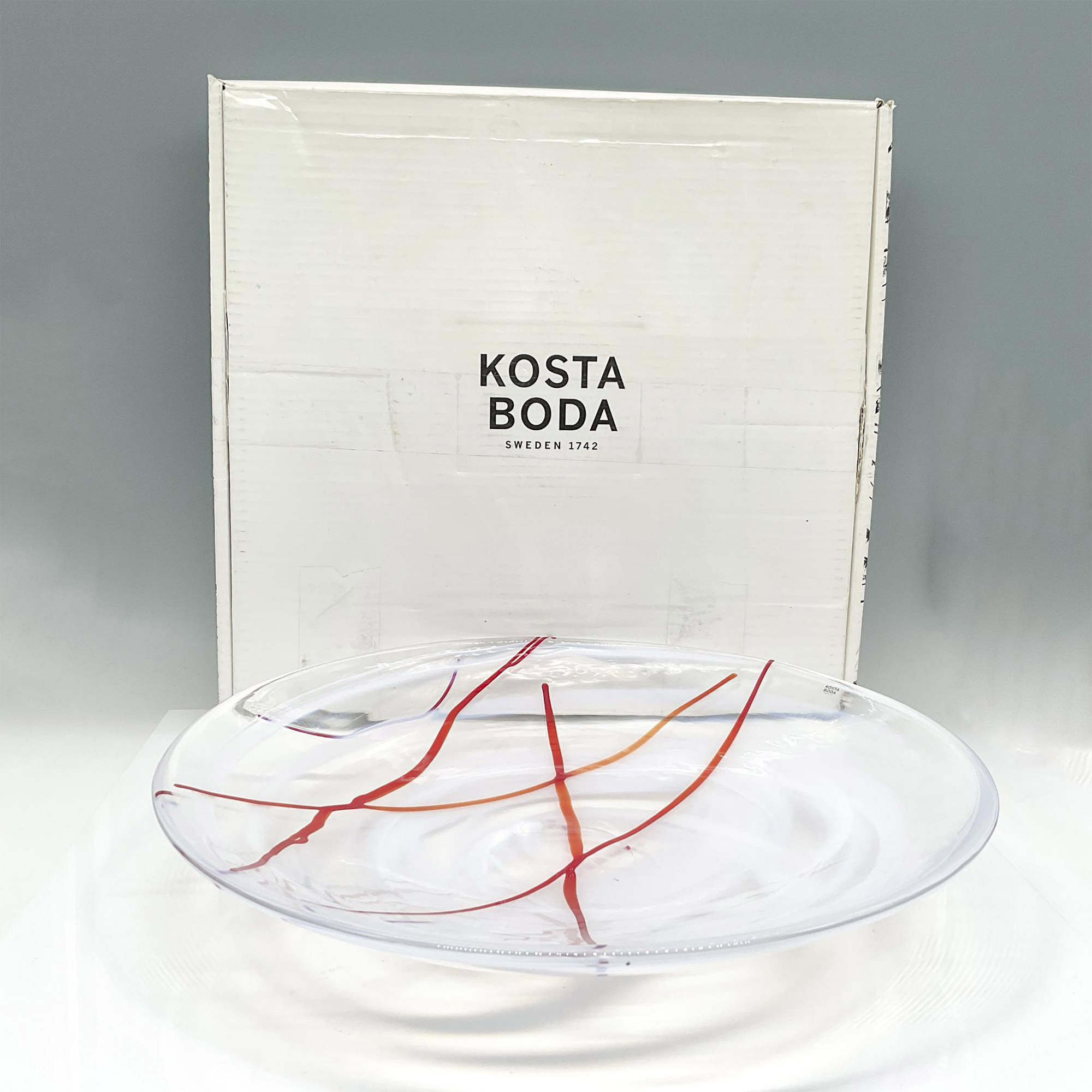 Anna Ehrner for Kosta Boda Contrast Centerpiece Bowl - Image 4 of 4
