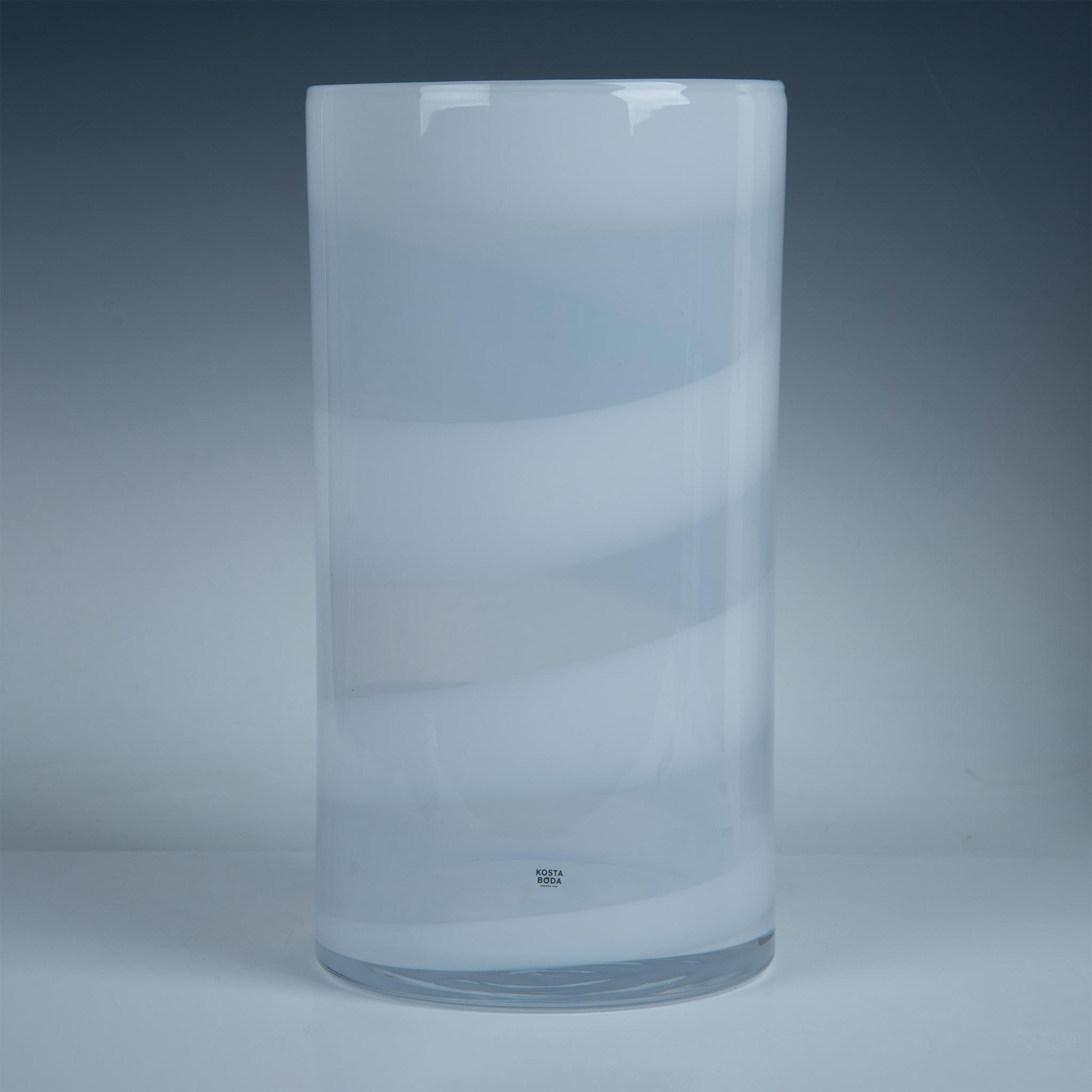 Kosta Boda Art Glass Twist White Vase, Signed - Bild 2 aus 7