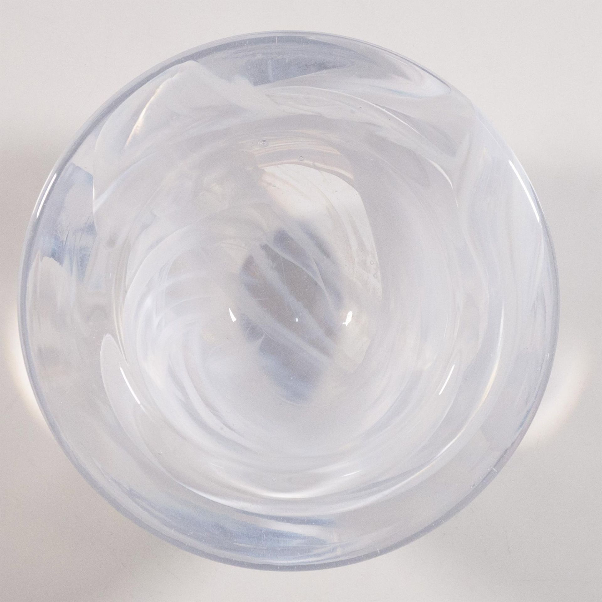 Kosta Boda by Anna Ehrner Round Glass Bowl, Atoll - Image 3 of 4