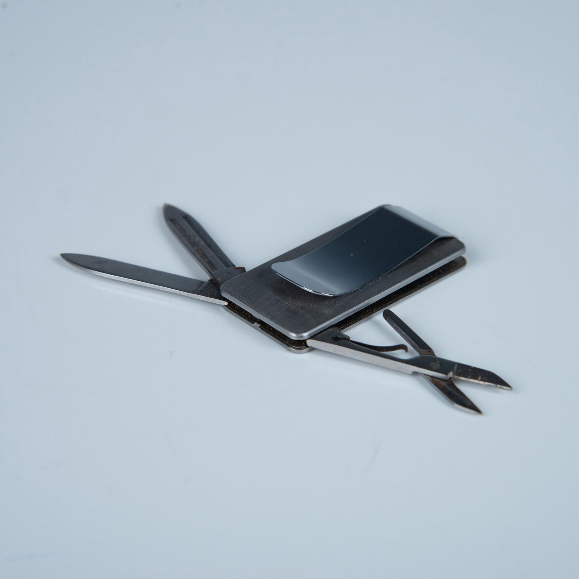Slim Rectangular Pocket Knife Multi-Tool with Clip - Image 2 of 4