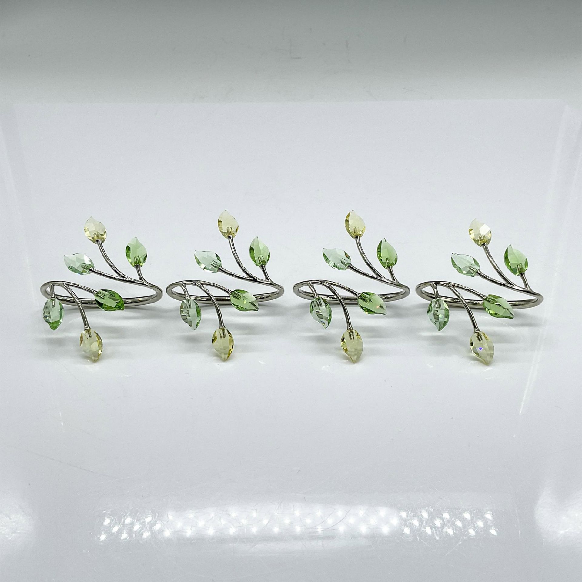 4pc Swarovski Crystal Napkin Rings, Leaves