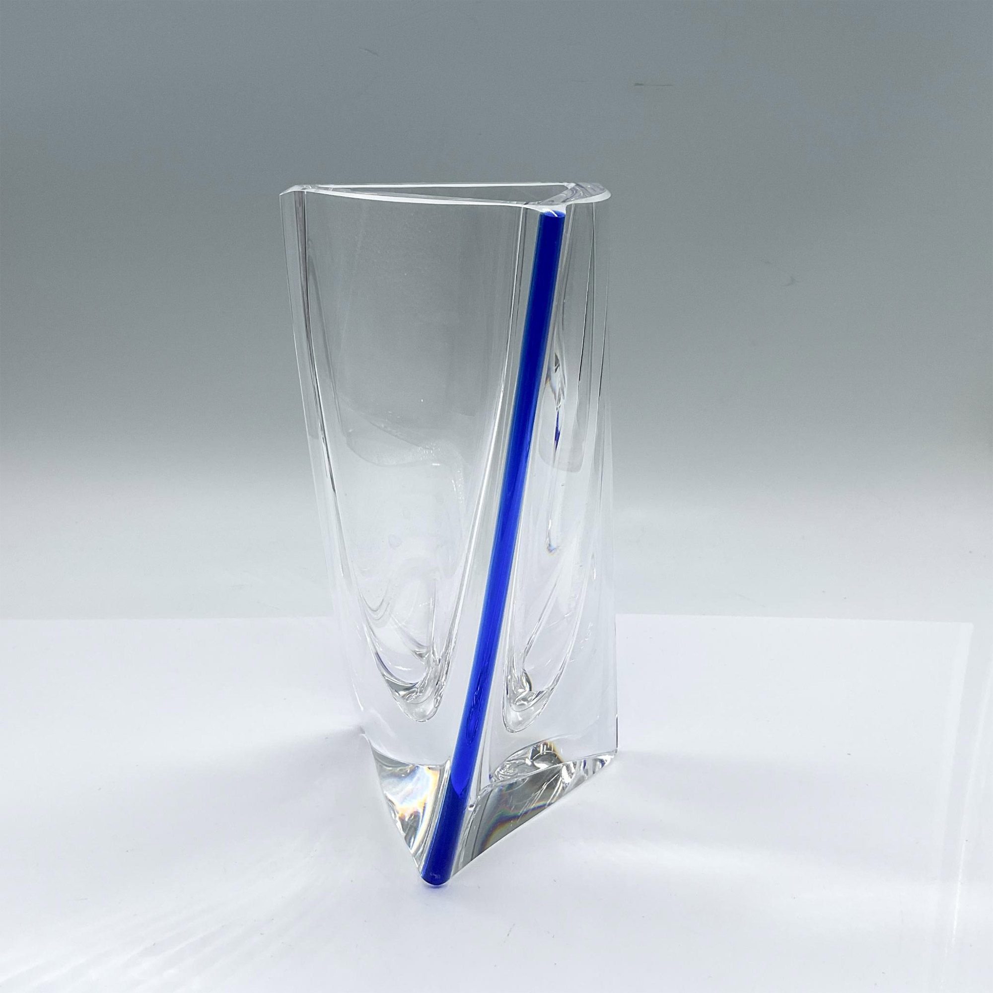 Kosta Boda by Goran Warff Glass Triangular Vase - Image 3 of 4