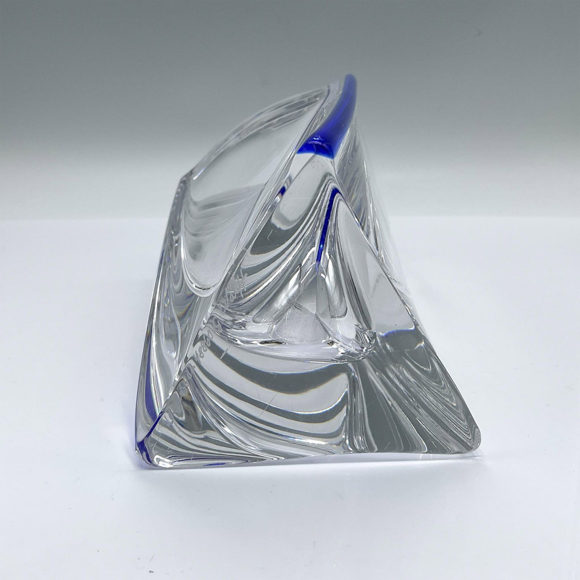 Kosta Boda by Goran Warff Glass Triangular Vase - Bild 4 aus 4