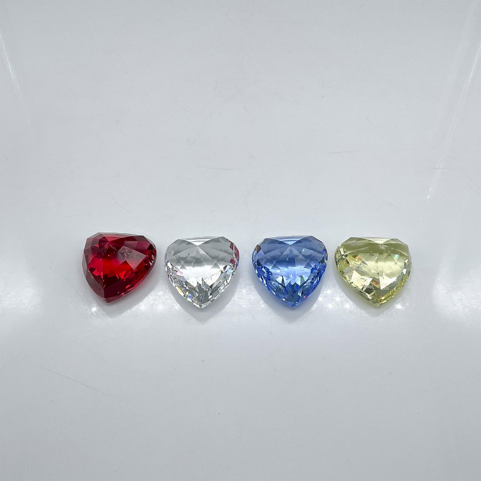 4pc Swarovski Crystal Heart Paperweights - Bild 2 aus 3