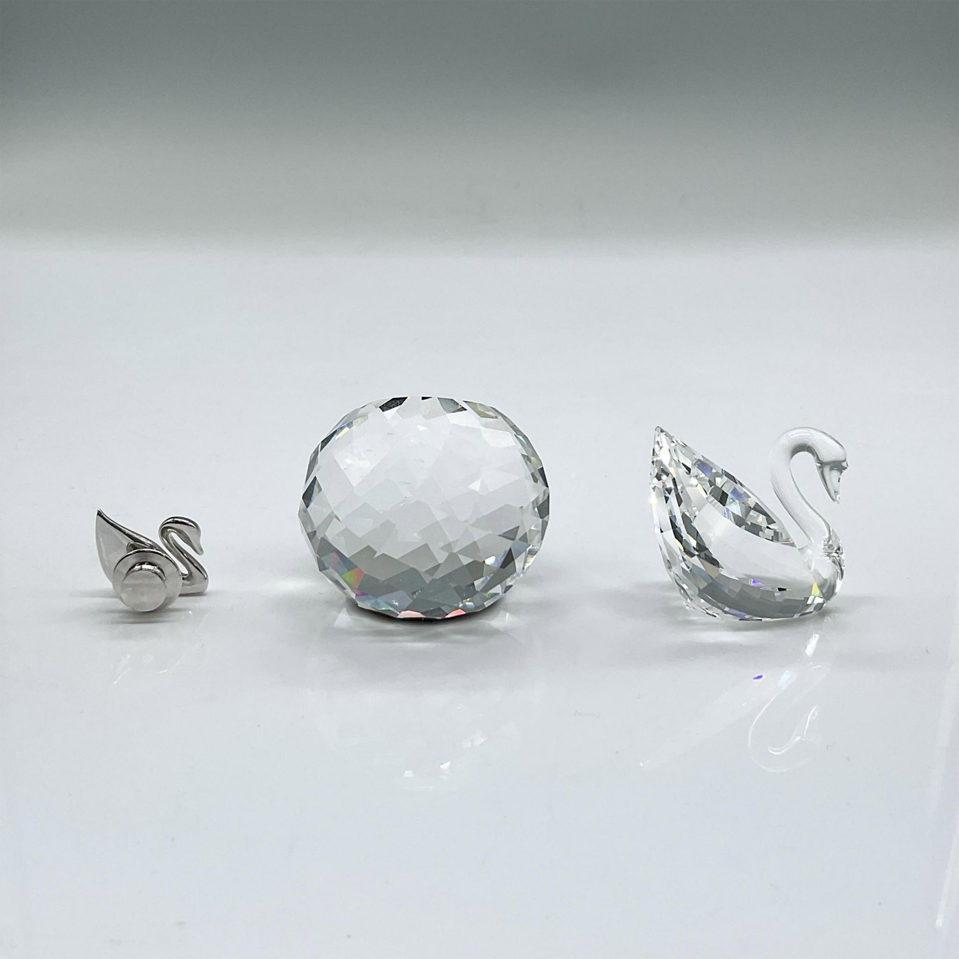 3pc Swarovski Crystal Swan, Paperweight and Brooch Pin - Image 3 of 5