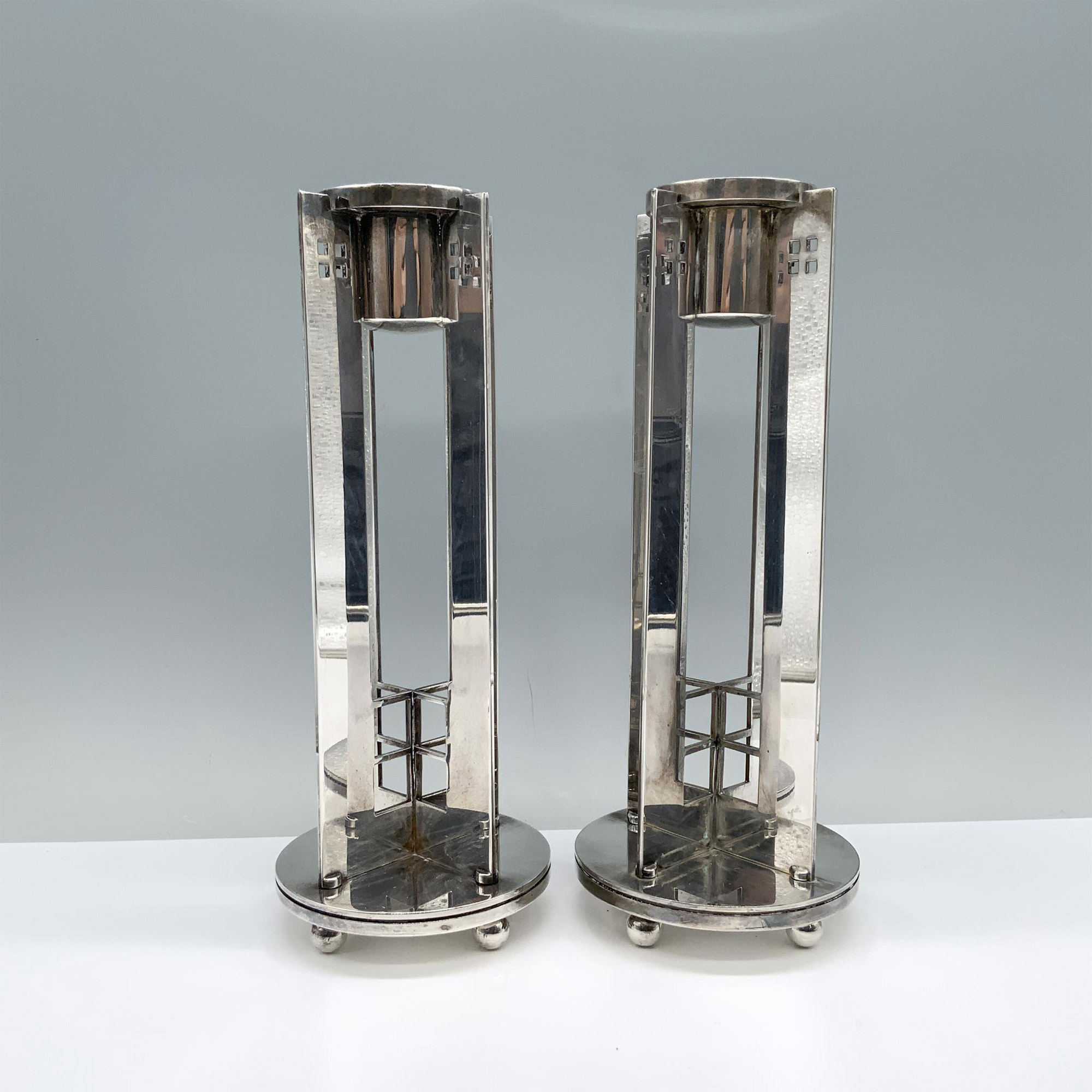 2pc Richard Meier for Swid Powell Candlesticks