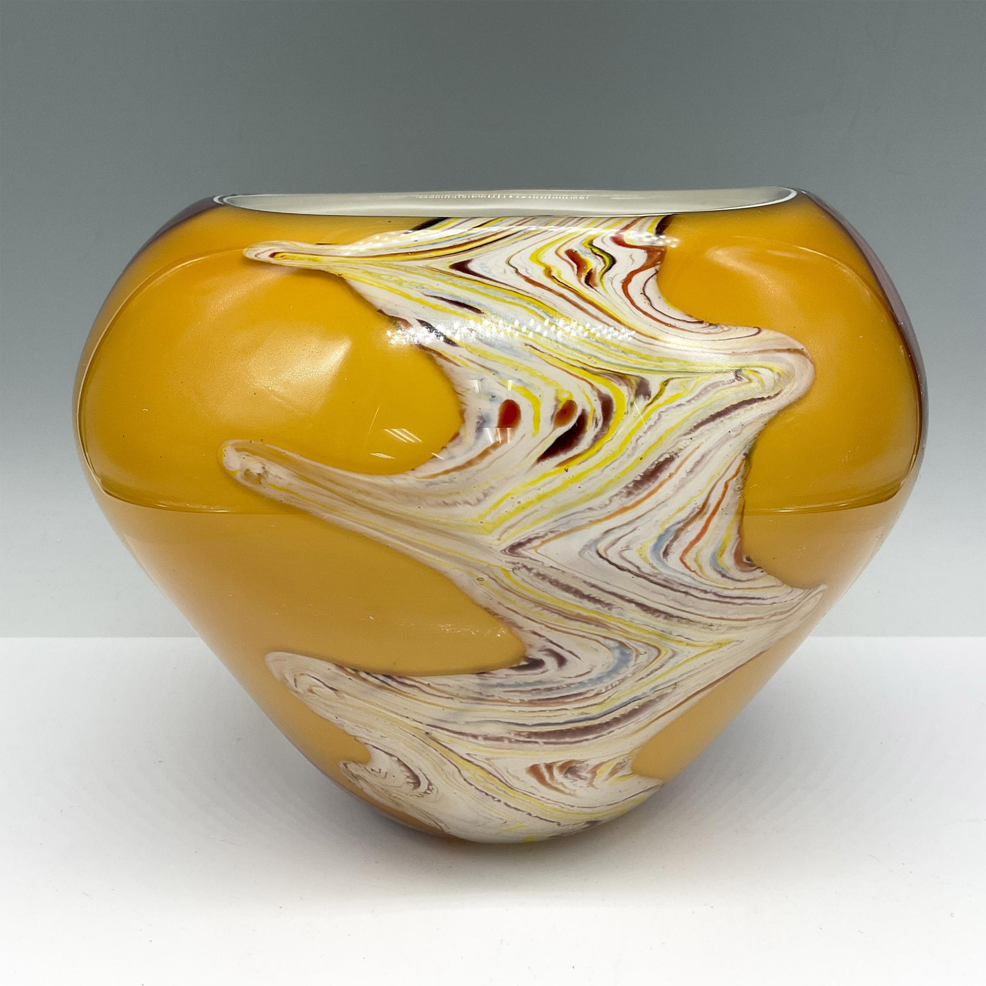 Viz Glass Hand Blown Art Glass Vase - Image 2 of 4