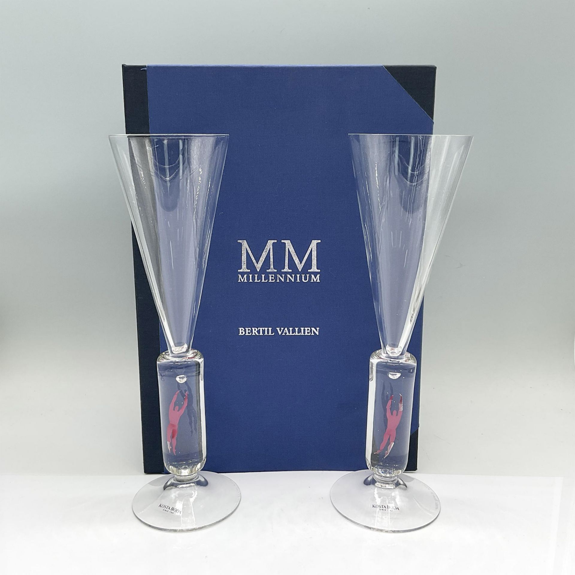Pair of Kosta Boda Champagne Glasses, MM Millennium - Bild 2 aus 5