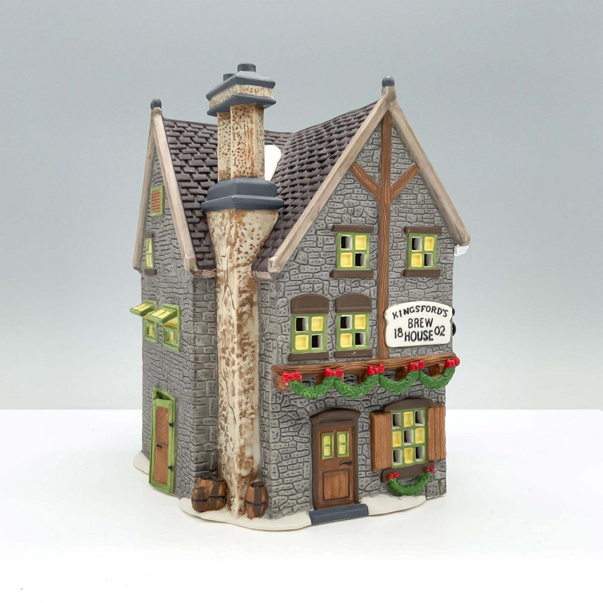 Department 56 Dickens Village Figurine, Kingsford Brew House