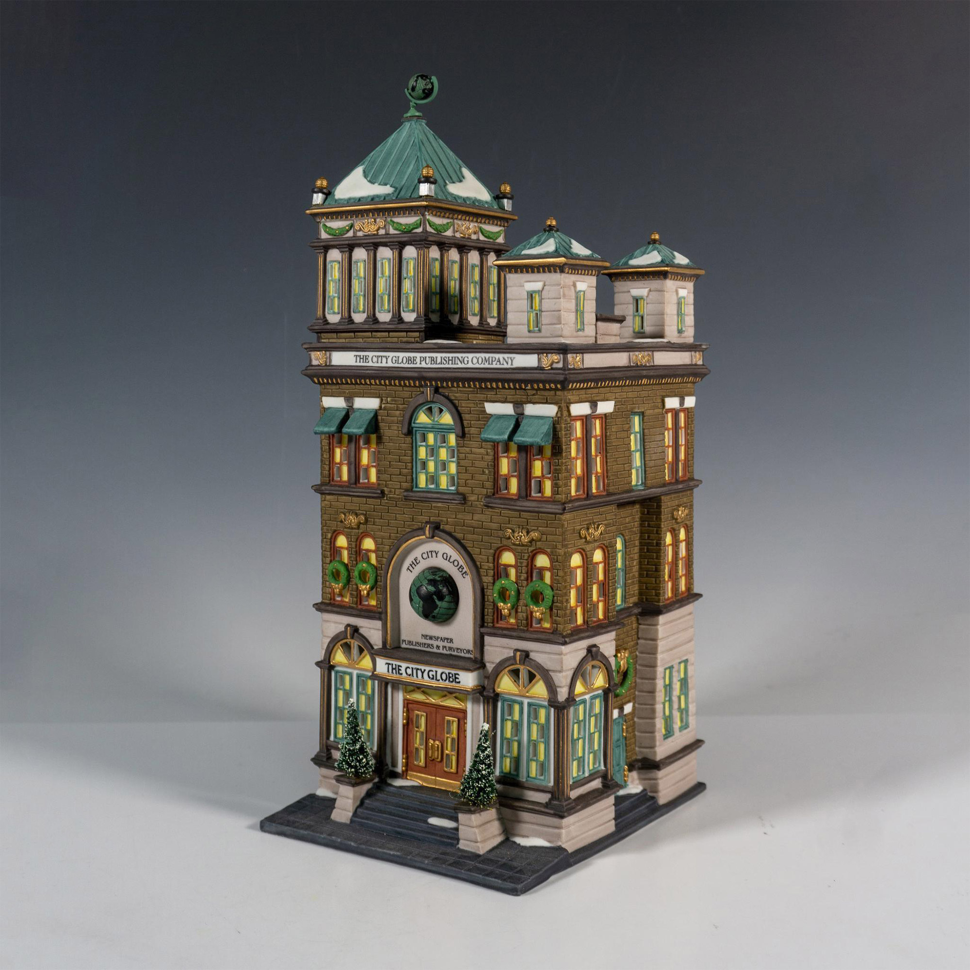 Department 56 Lighted Figurine, The City Globe