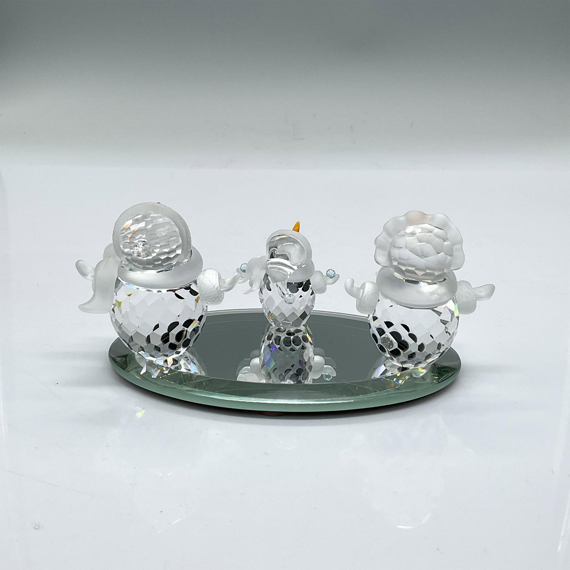 4pc Swarovski Crystal Figurines, Snow Family + Base - Bild 3 aus 4