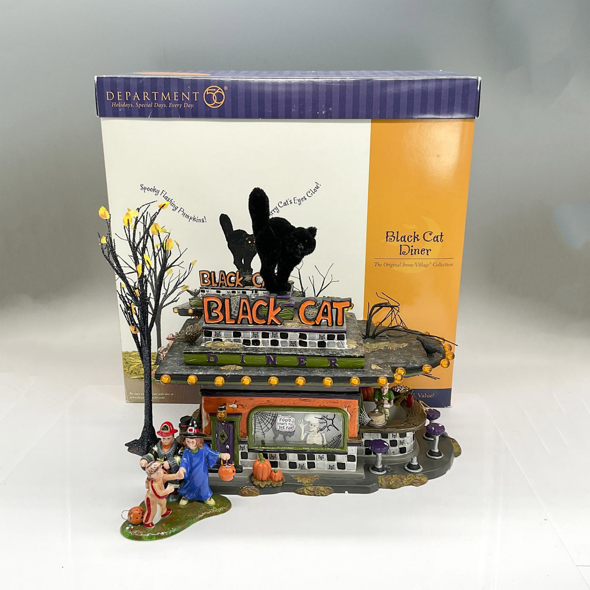 Department 56 Halloween Village Display, Black Cat Diner - Image 4 of 4