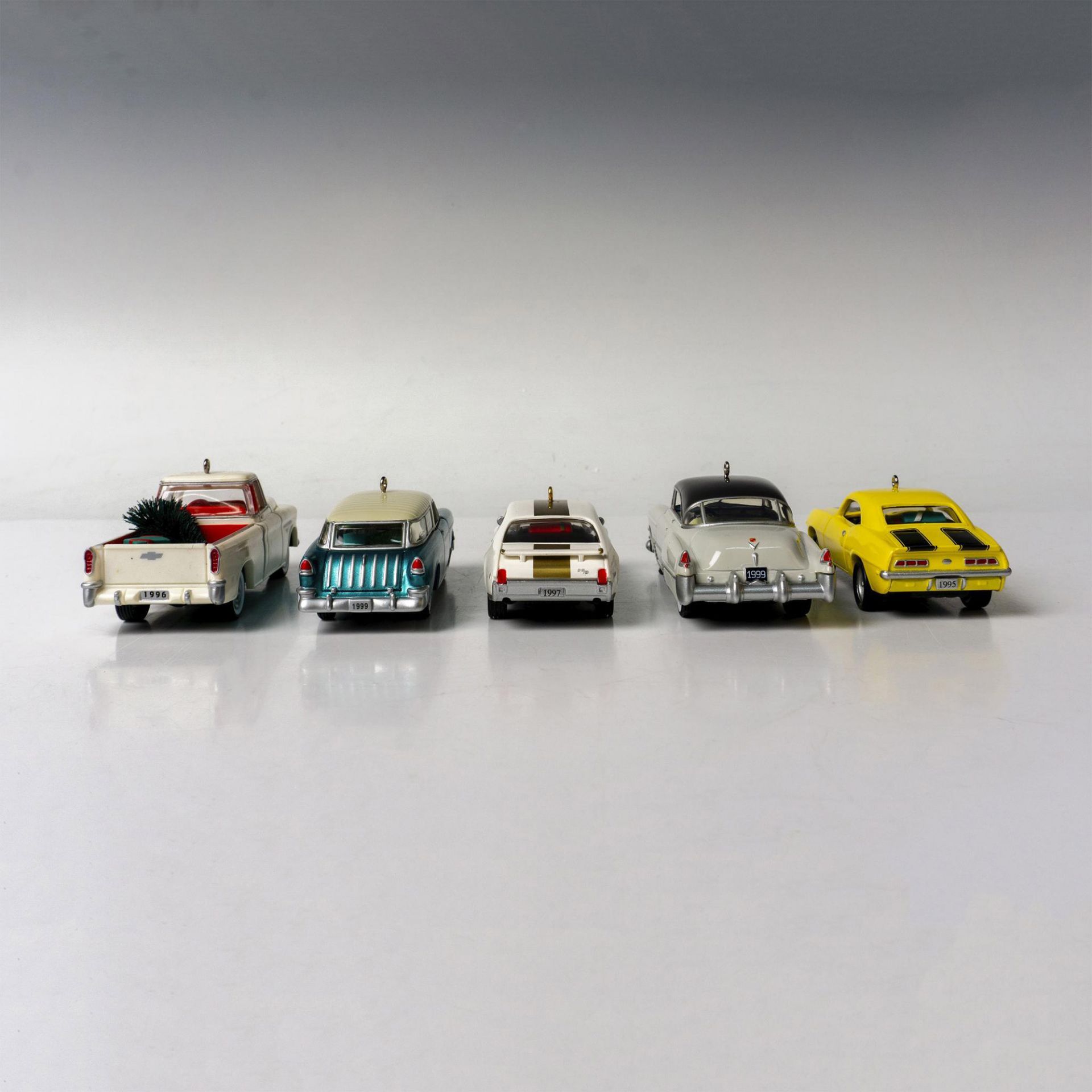 5pc Hallmark Keepsake Vintage Car Themed Holiday Ornaments - Bild 3 aus 5