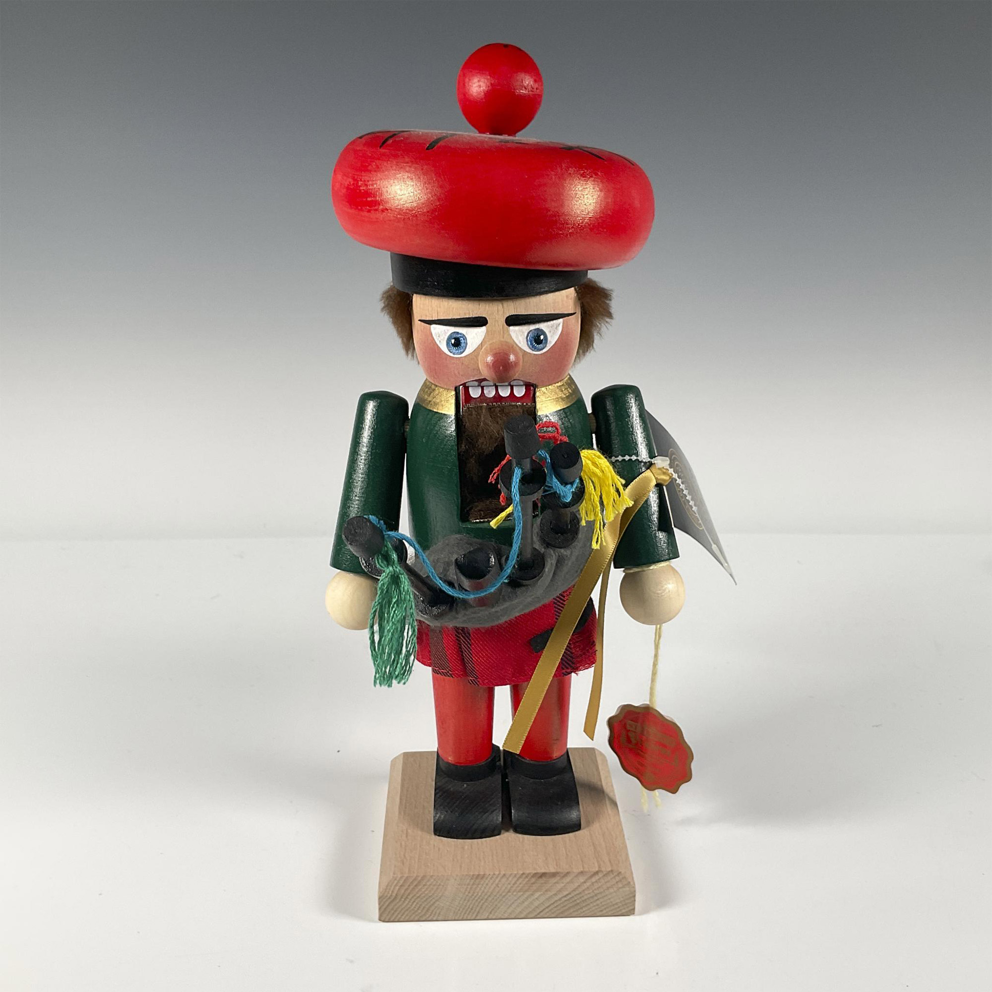 Original Steinbach Wooden Nutcracker, Bag Piper