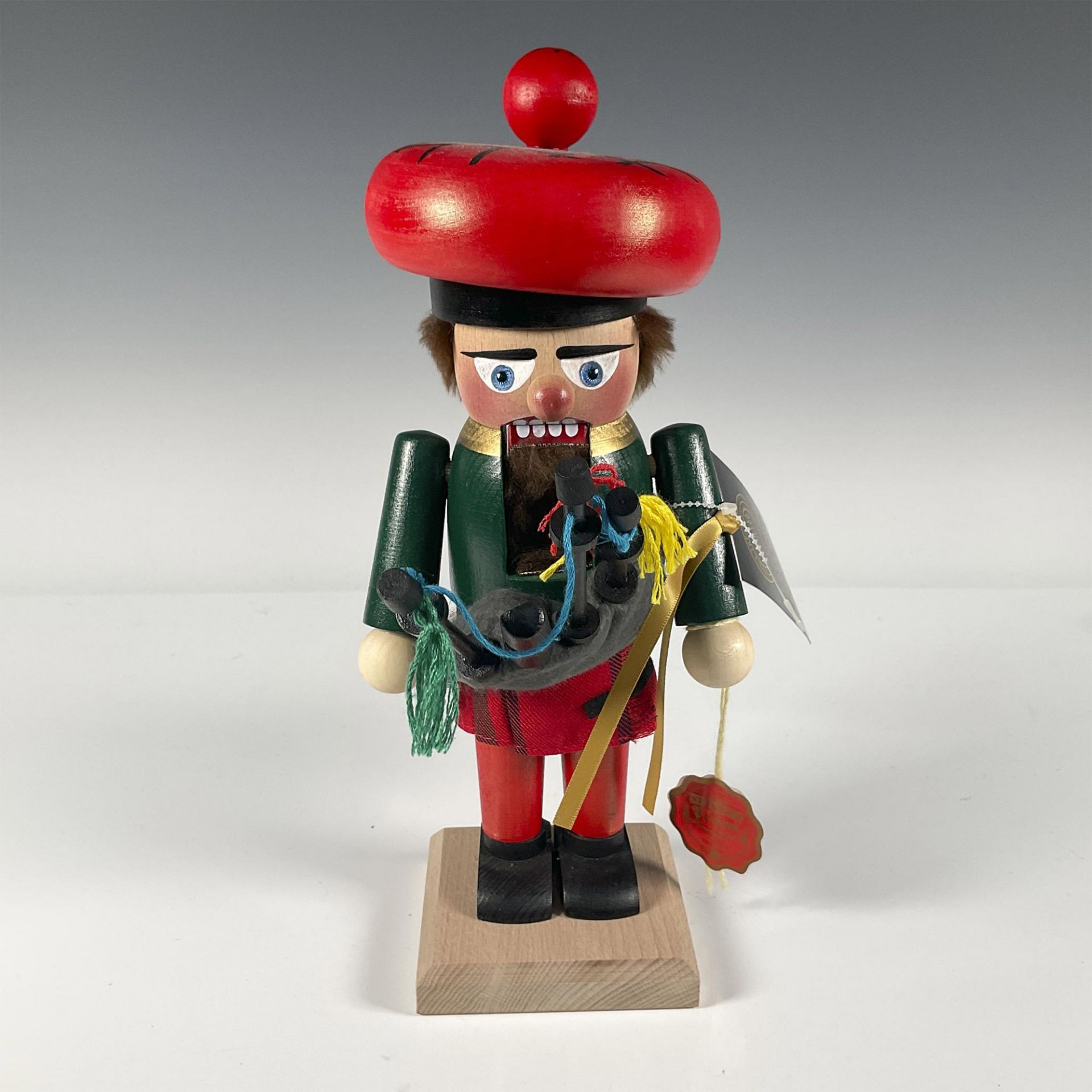 Original Steinbach Wooden Nutcracker, Bag Piper