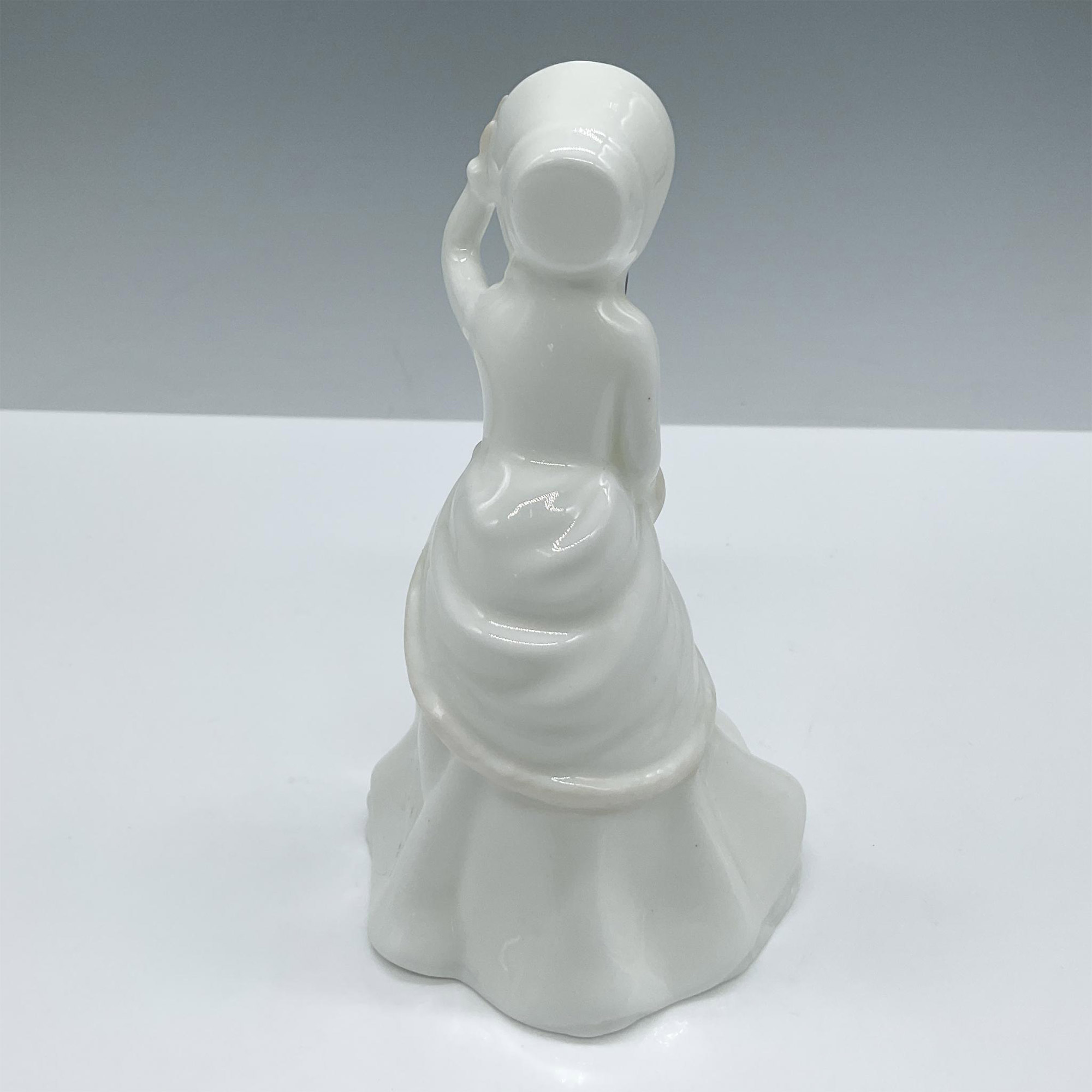 Helen - HN2994 - Royal Doulton Figurine - Image 2 of 3