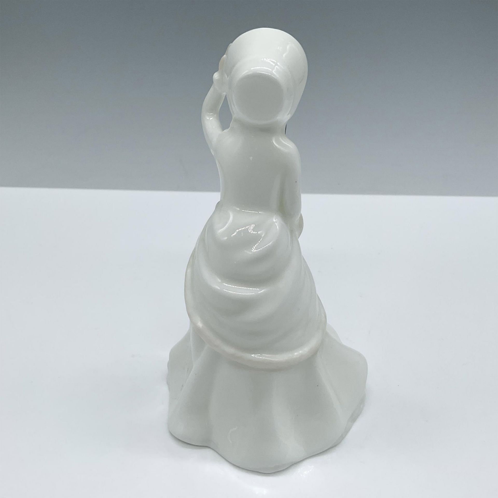 Helen - HN2994 - Royal Doulton Figurine - Bild 2 aus 3