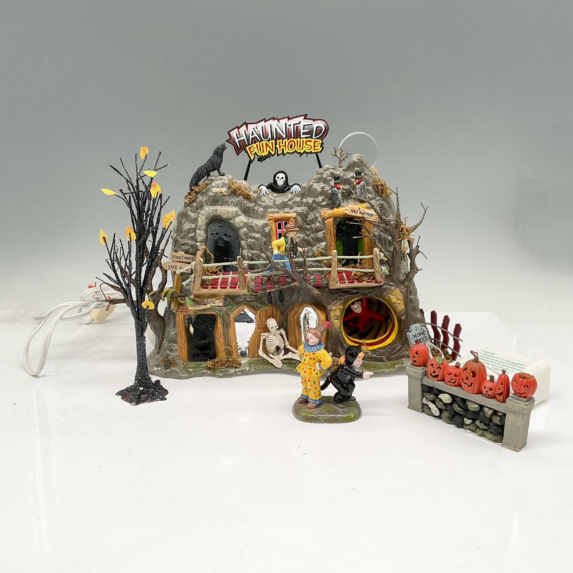 2pc Department 56 Collection, Haunted Fun House + Pumpkins