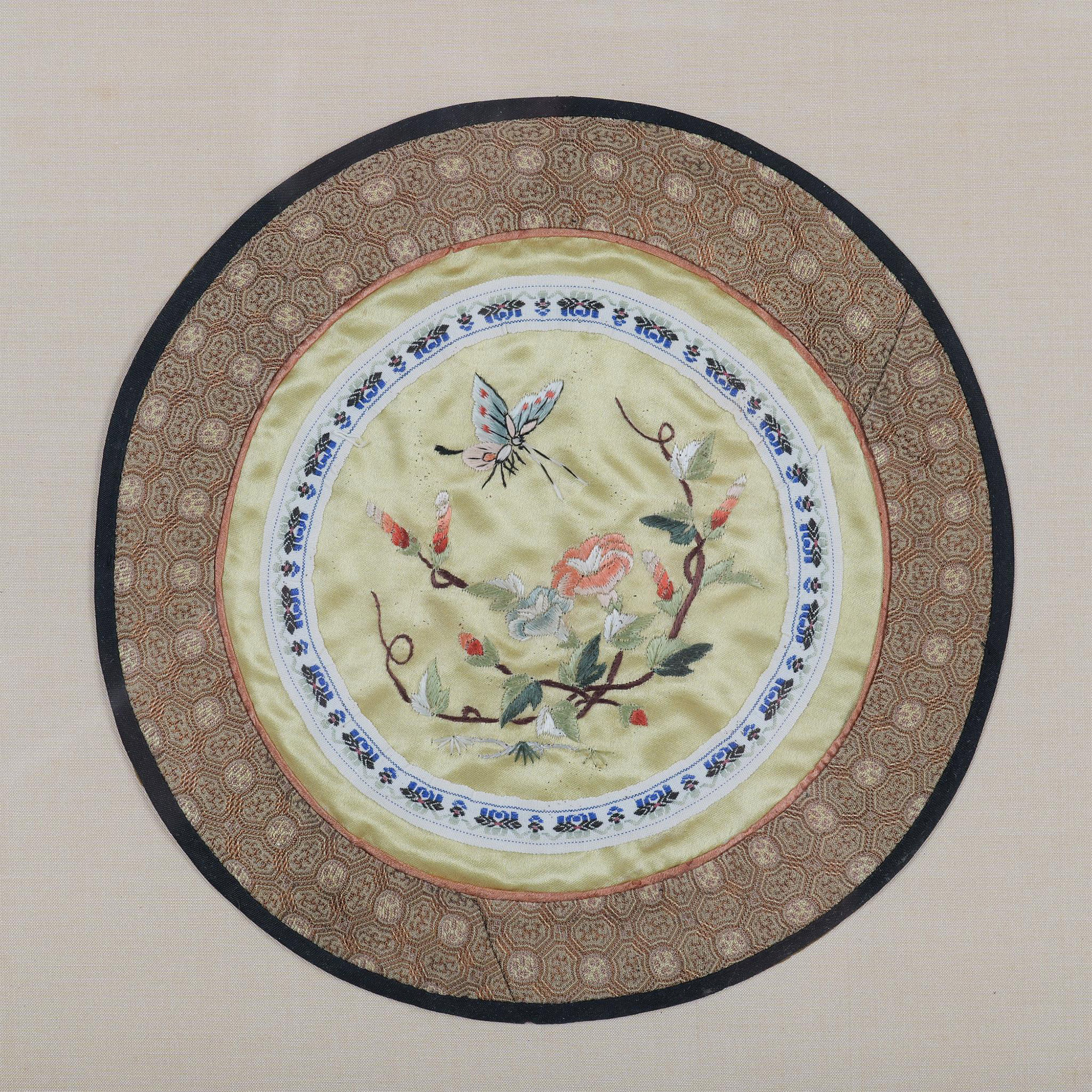 Original Chinese Needlework Embroidery Panels on Silk - Image 2 of 5