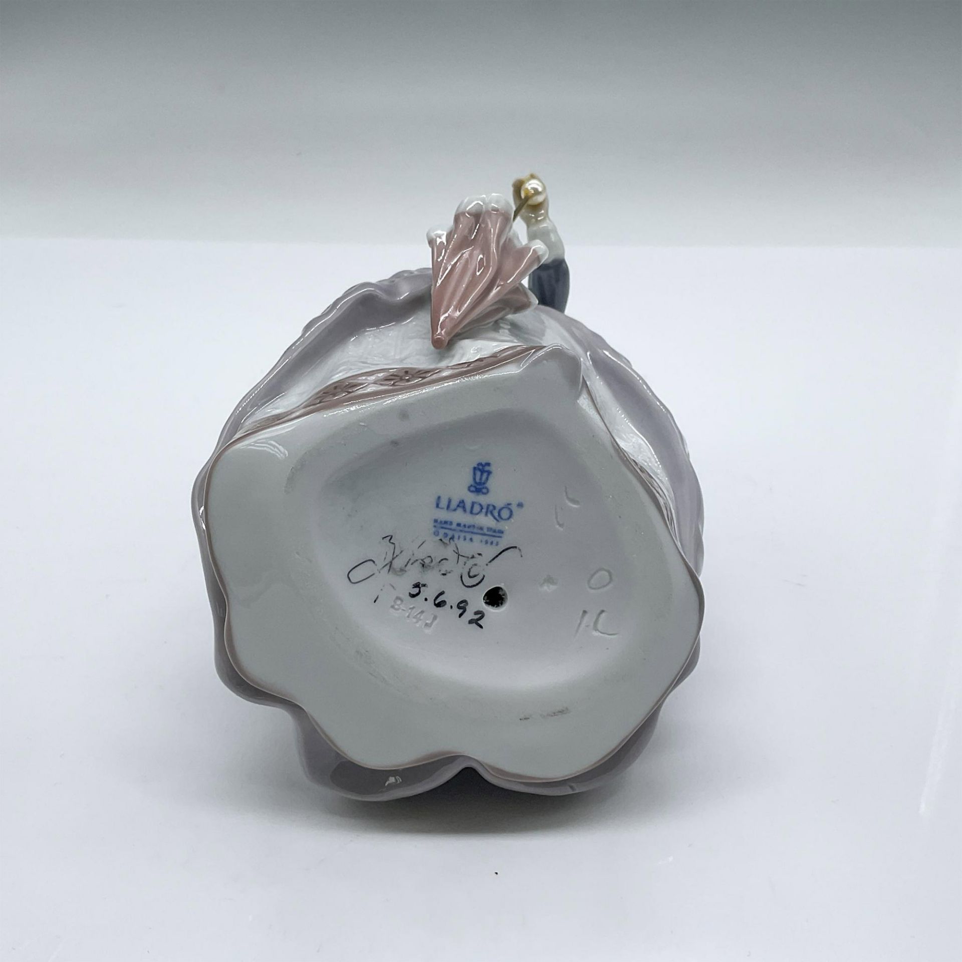 Evita 1005212 - Lladro Porcelain Figurine - Bild 3 aus 3
