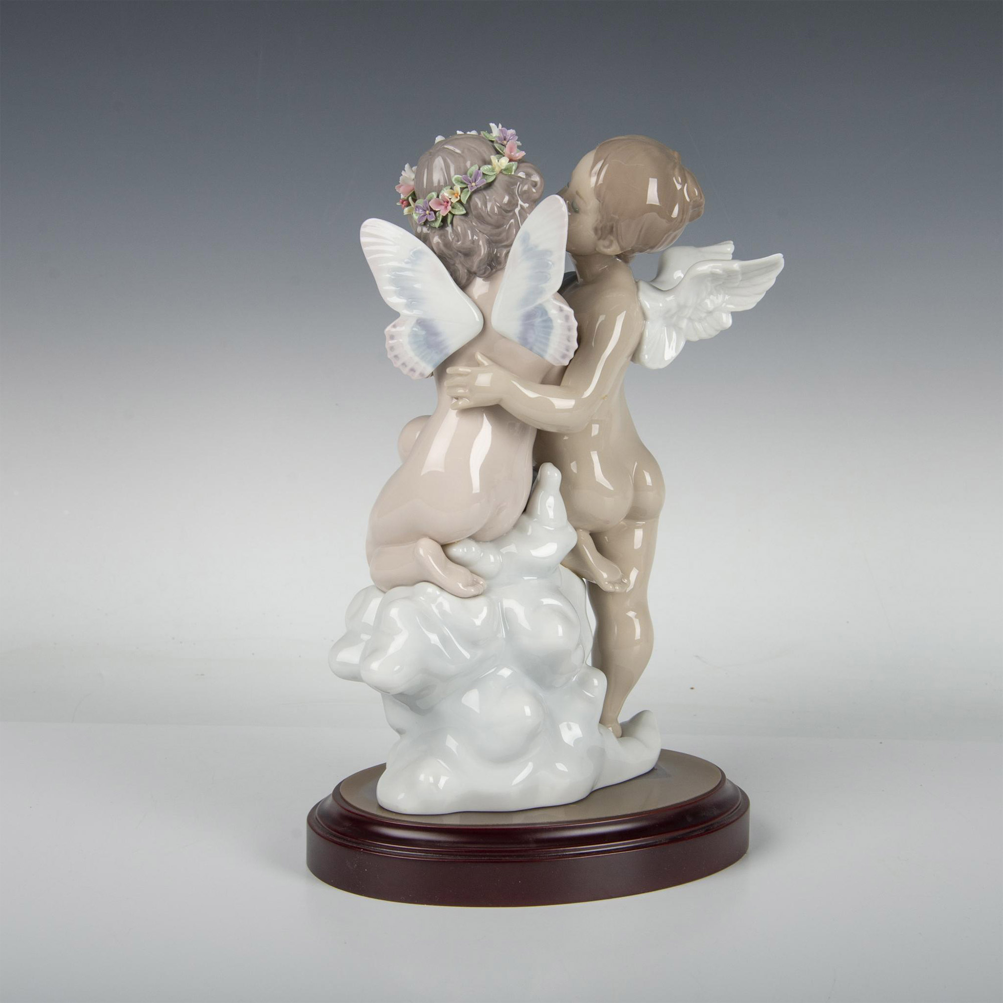 Heaven And Earth 1001824 - Lladro Porcelain Figurine - Image 3 of 8