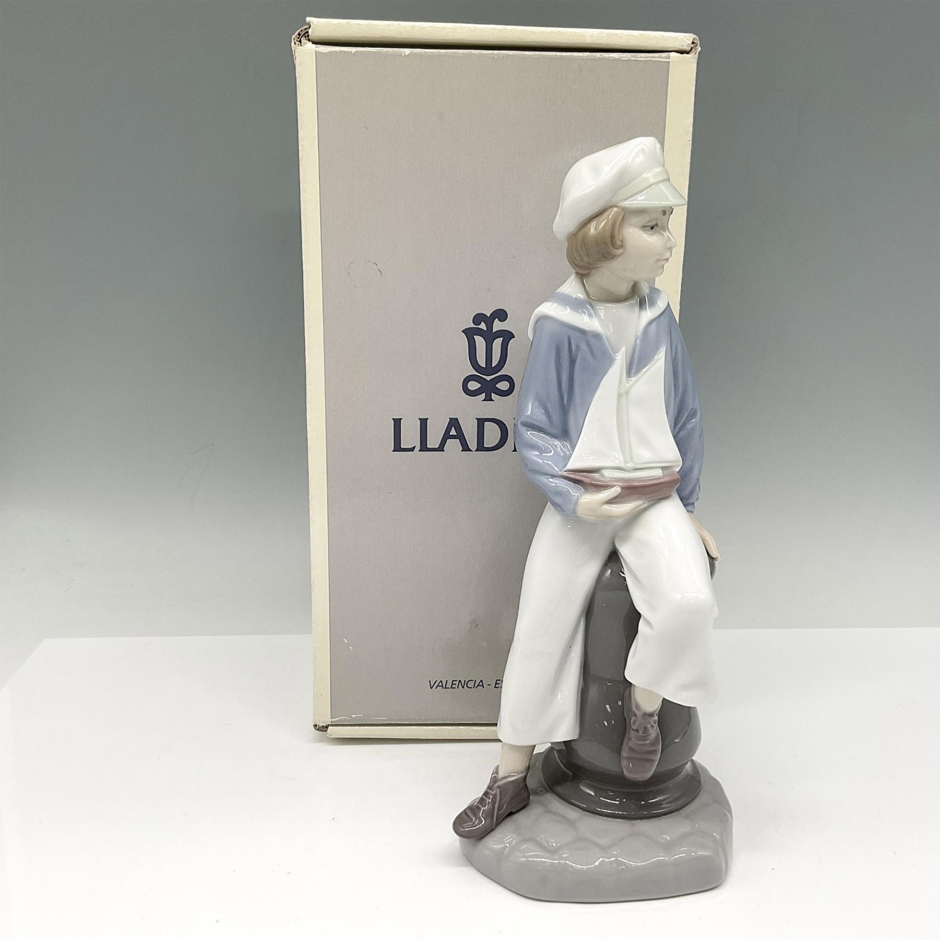 Boy with Yacht - Lladro Porcelain Figurine - Bild 4 aus 4